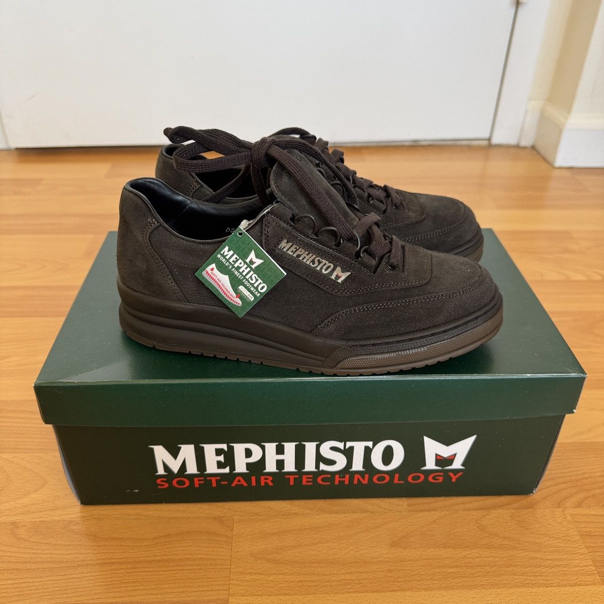 Mephisto body of work & mephisto sneakers Size US 5.5 / EU 38 - 1 Thumbnail