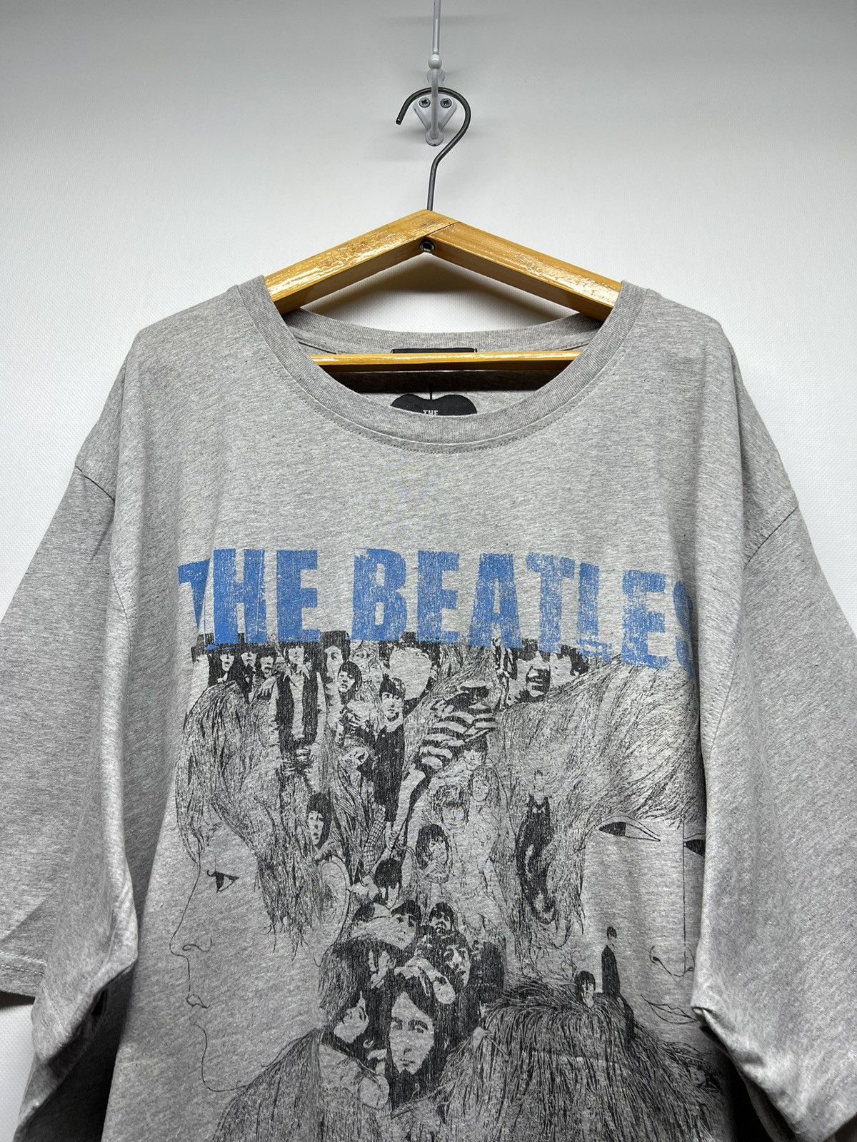 Band Tees × Vintage Vintage 3XL The Beatles Revolver Big Logo T-Shirt 00’s Size US XXL / EU 58 / 5 - 4 Thumbnail