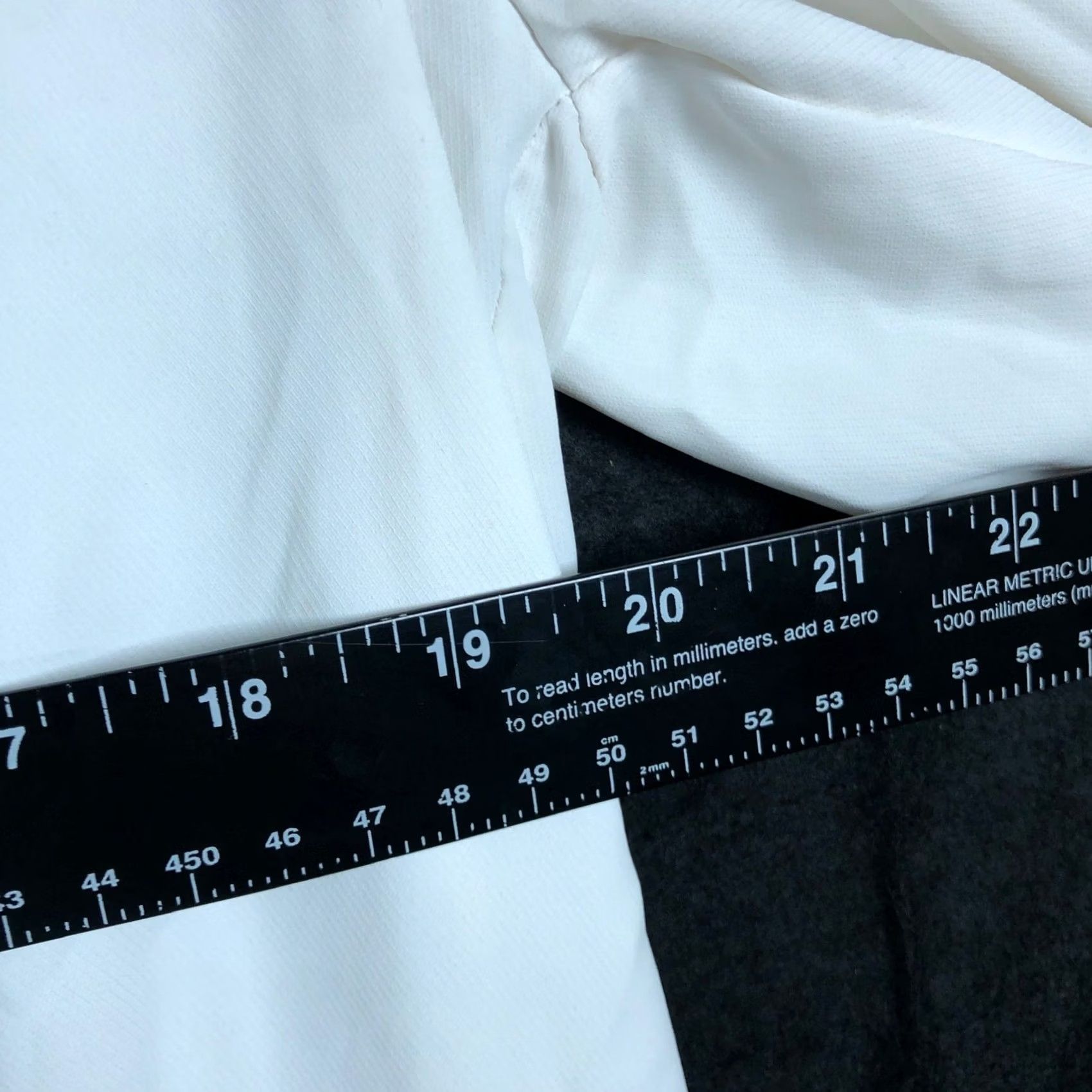 Express Express Blouse White Sheer Long Sleeve Mock Neck 100% Polyester Large Womens Size L / US 10 / IT 46 - 6 Thumbnail