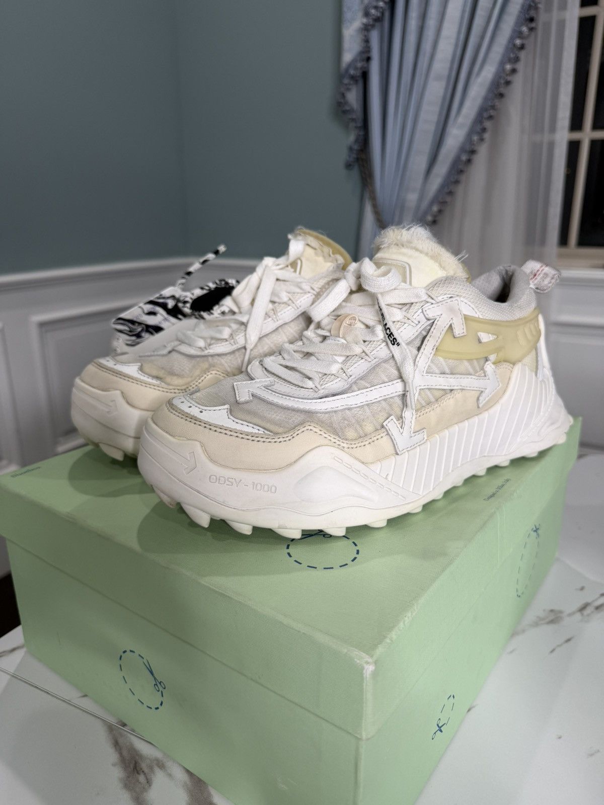 Off-White Off-White Odsy-1000 White Size US 9 / EU 42 - 1 Thumbnail