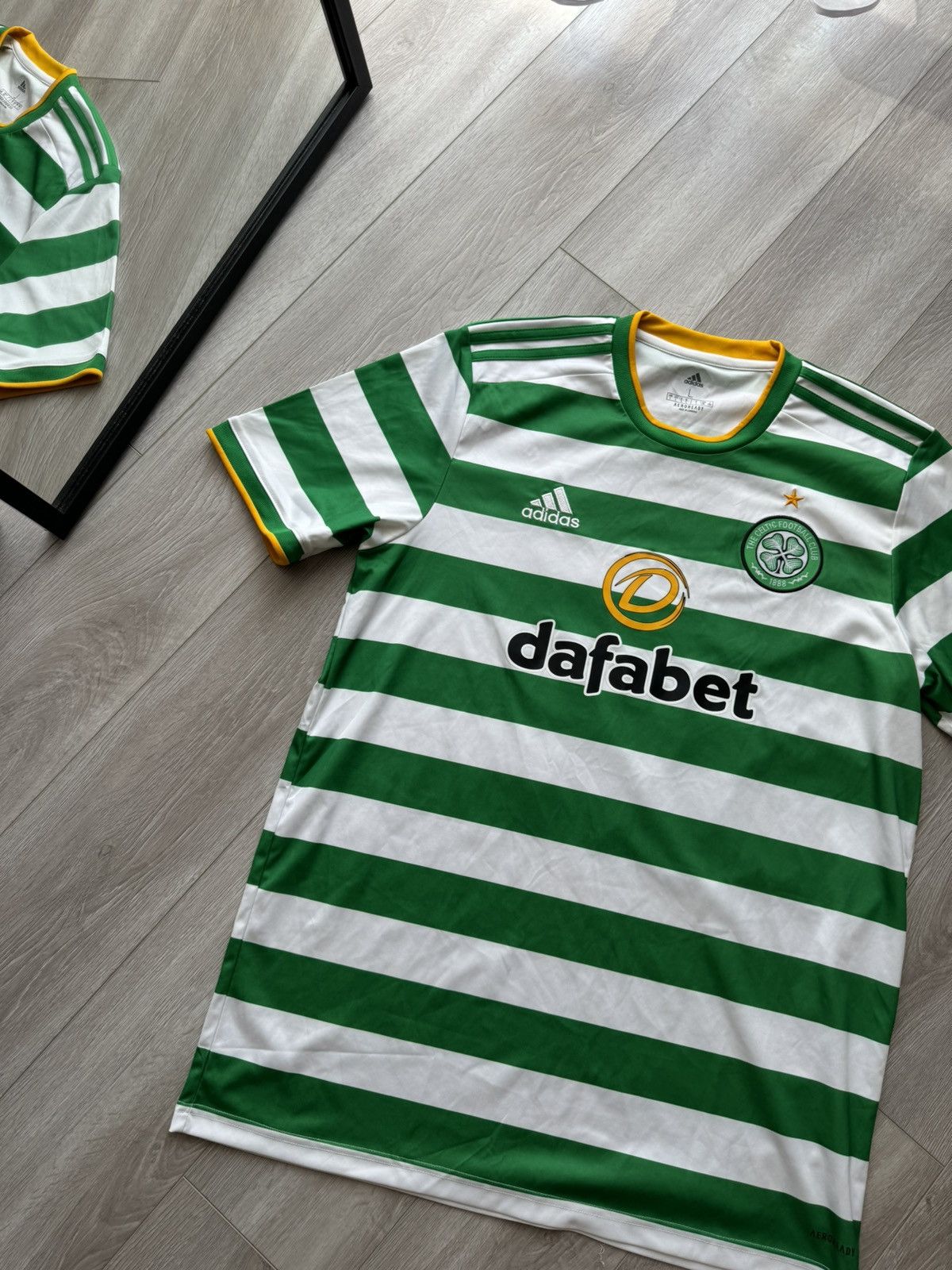 Adidas Callum Celtic Adidas 2020/2021 Y2k Blokecore Football Shirt Size US L / EU 52-54 / 3 - 3 Thumbnail
