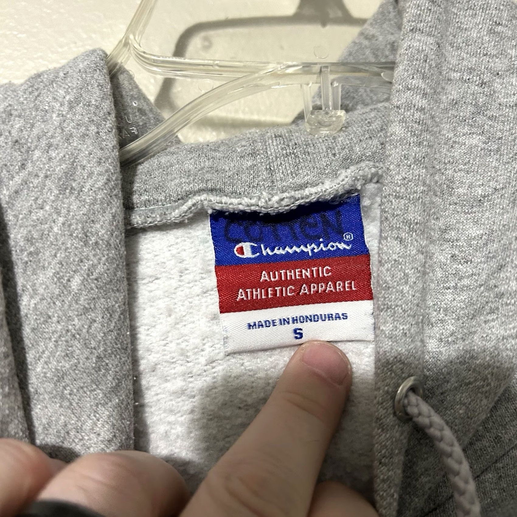 Champion VINTAGE Champion Ole Miss Hoodie S Mens Gray College Pullover 2000s Y2K Size US S / EU 44-46 / 1 - 3 Thumbnail