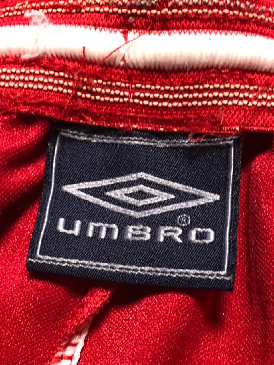 Umbro Umbro Shorts Size US 34 / EU 50 - 2 Thumbnail
