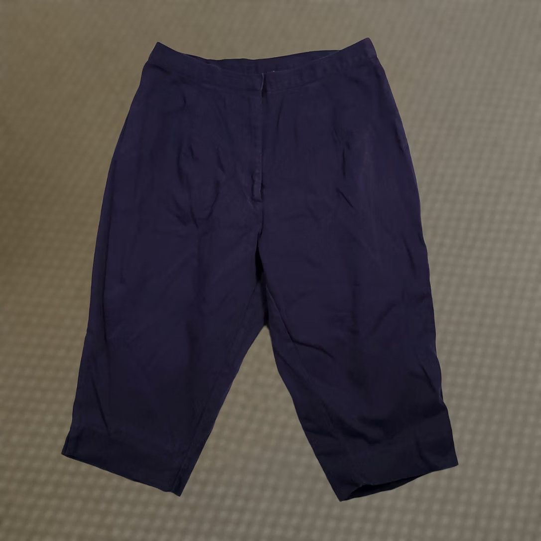 Vintage Venezia Cropped Capri Pants Women's 14 Navy Blue Capri Pants Tapered Khaki Fabric Cotton Spandex Popular Women’s Pants 14 Navy Blue Vesley? Size 36" / US 14 / IT 50 - 1 Thumbnail
