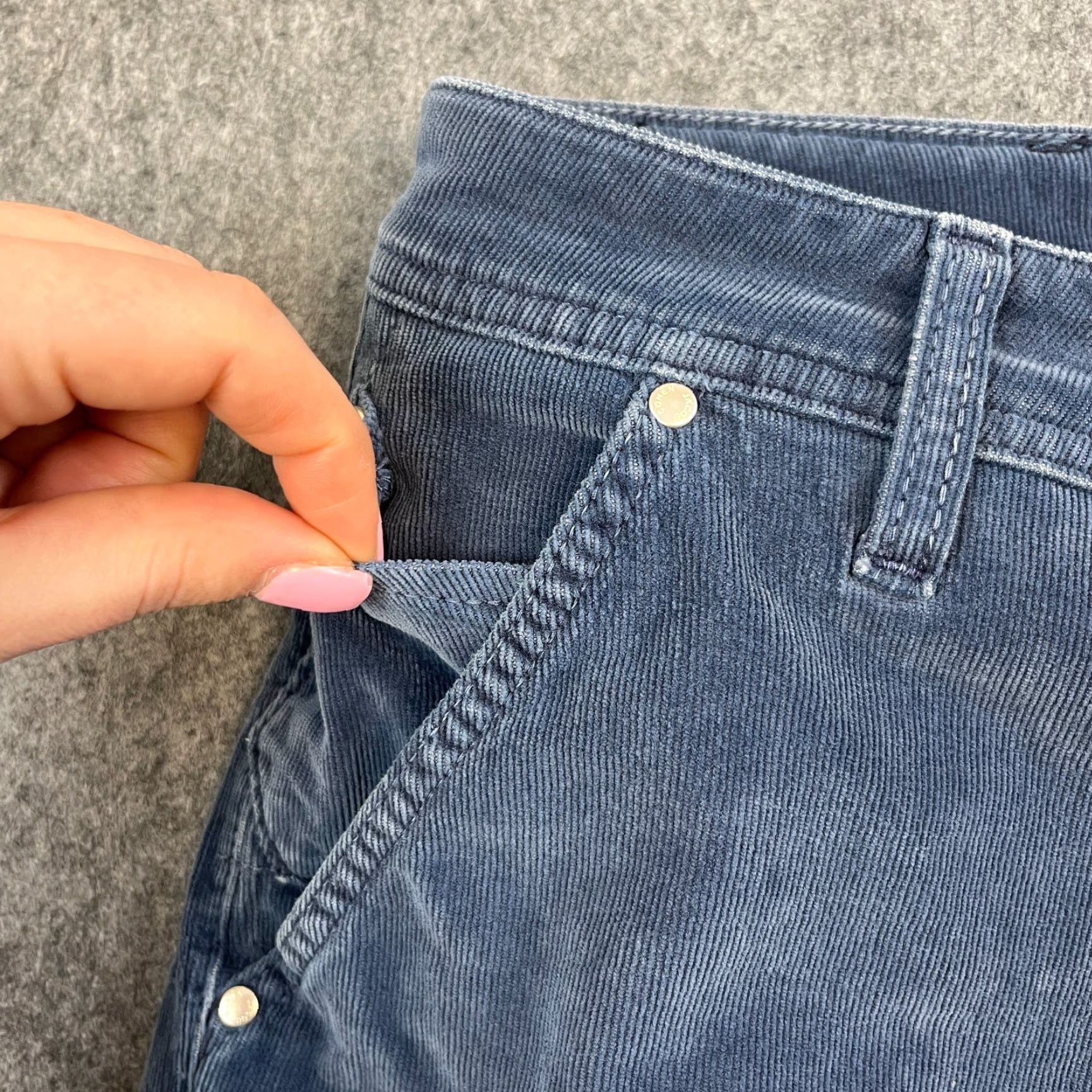 Jacob Cohen Jacob Cohen Mens Jeans Regular Tapered 34 32 Blue Corduroy Cotton Elastan 5-Pocket Denim Italy Size US 34 / EU 50 - 7 Thumbnail