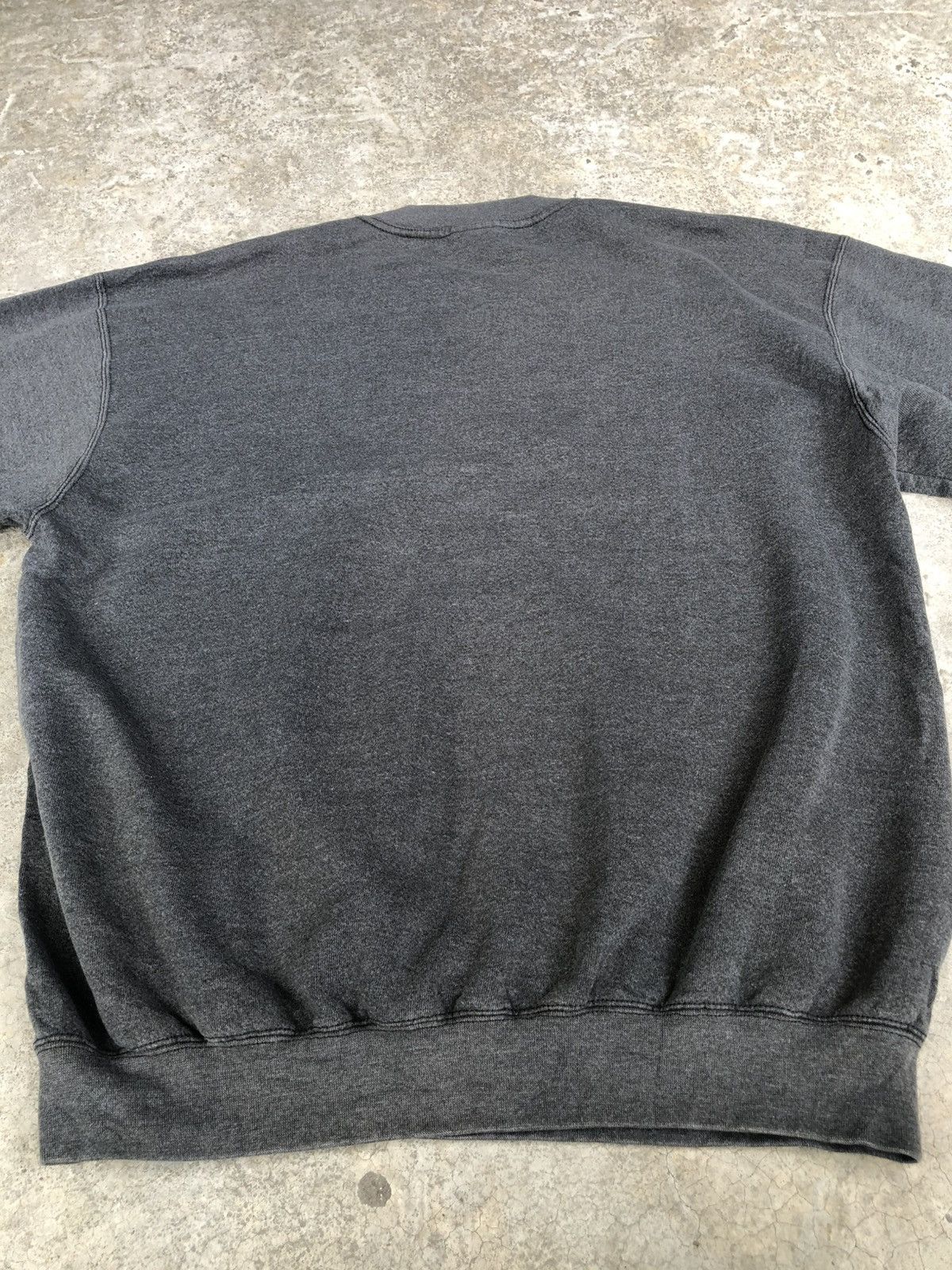 Nike Vintage Nike Embroidered Logo Sweatshirt Size US L / EU 52-54 / 3 - 10 Thumbnail