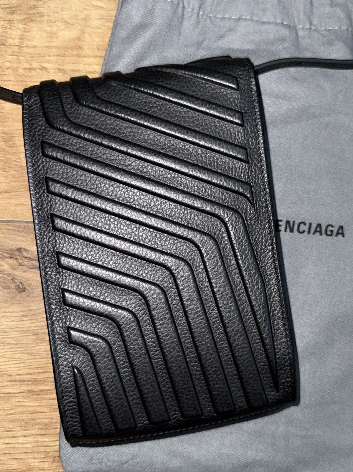 Balenciaga Balenciaga Car Phone Holder RRP$900 Size ONE SIZE - 5 Thumbnail