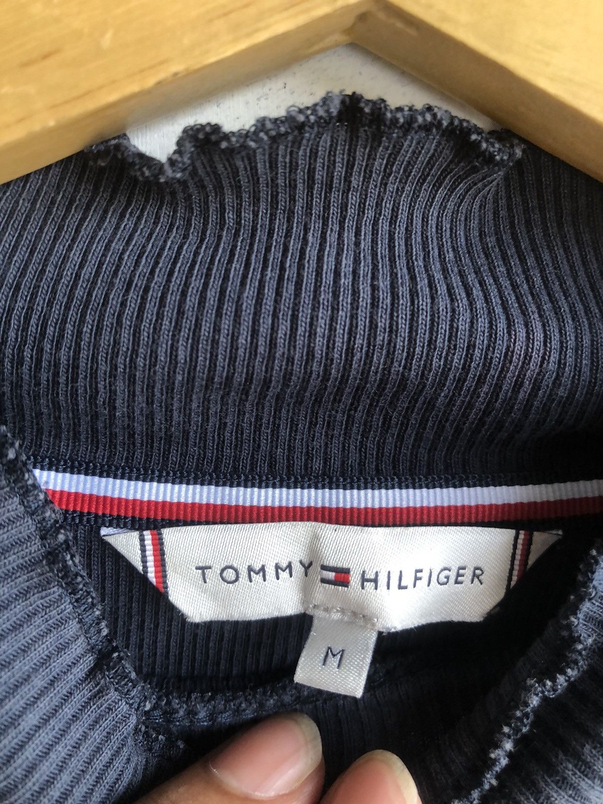 Japanese Brand × Tommy Hilfiger Distressed Sun Faded Tommy Hilfiger LongSleeve Size US M / EU 48-50 / 2 - 7 Thumbnail