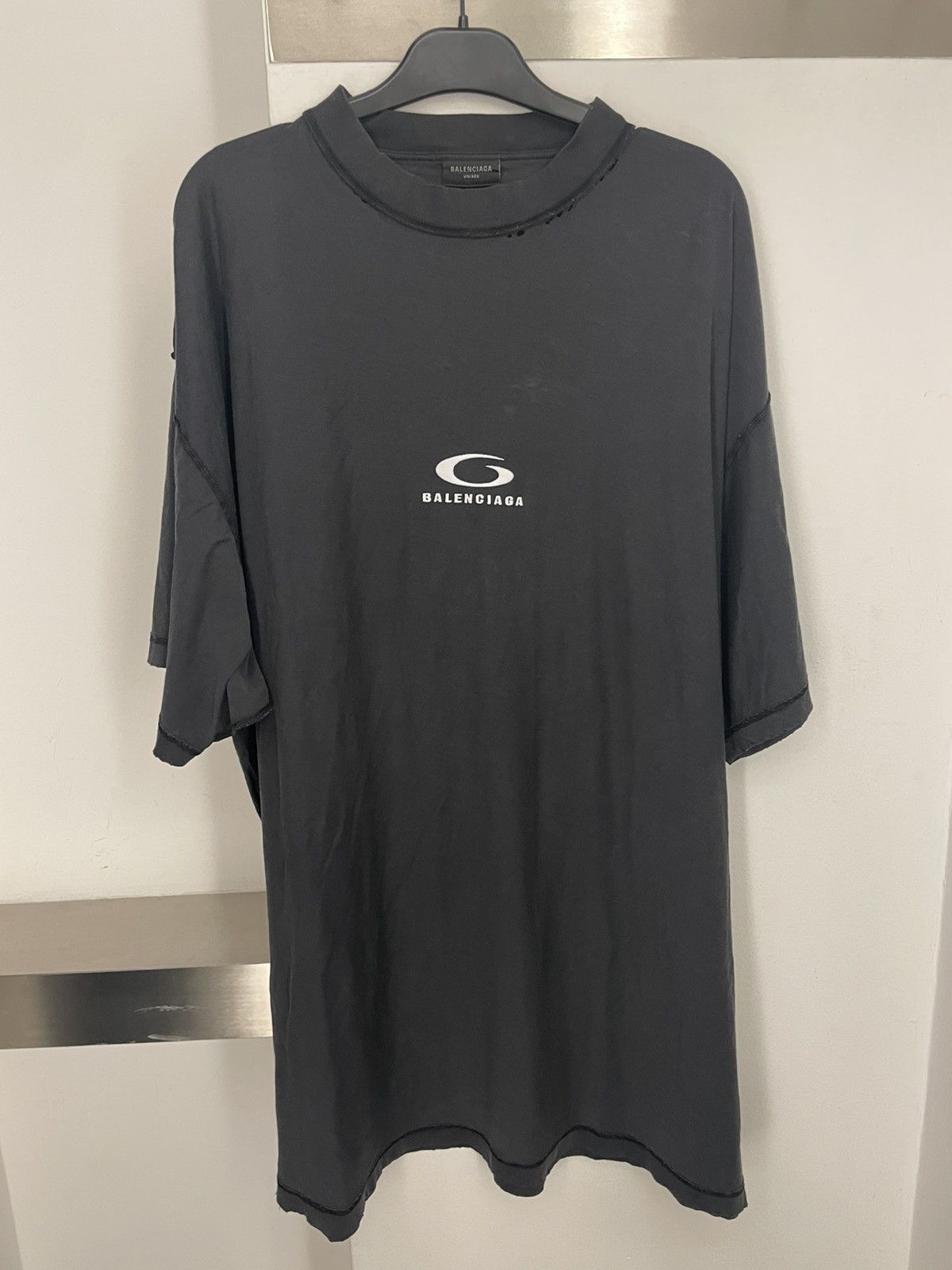 Balenciaga T-shirt Size US XL / EU 56 / 4 - 1 Thumbnail