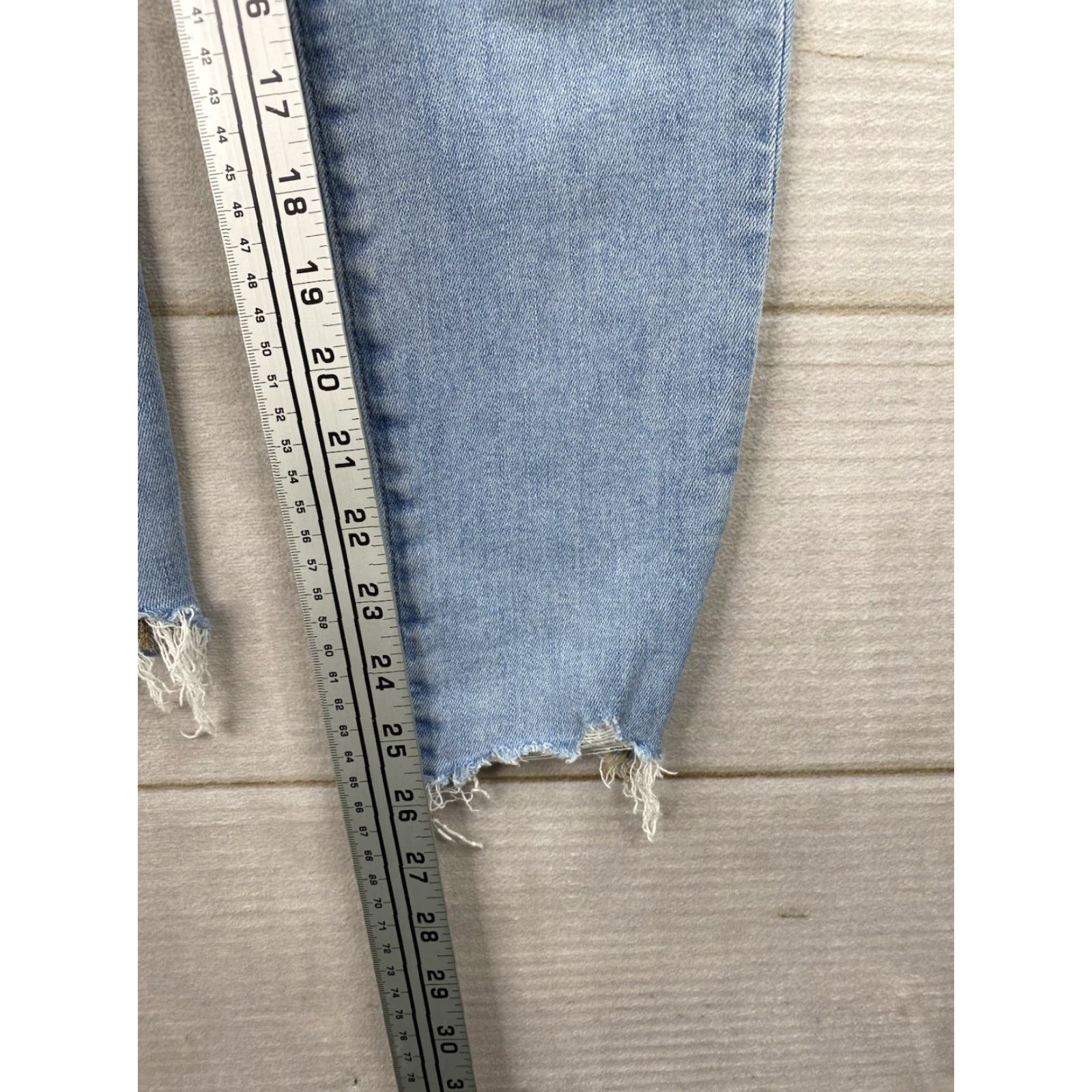 American Eagle Outfitters VINTAGE American Eagle Womens Jeans 6 Short Light Wash Highest Rise Jegging Distressed Size 28" / US 6 / IT 42 - 4 Thumbnail