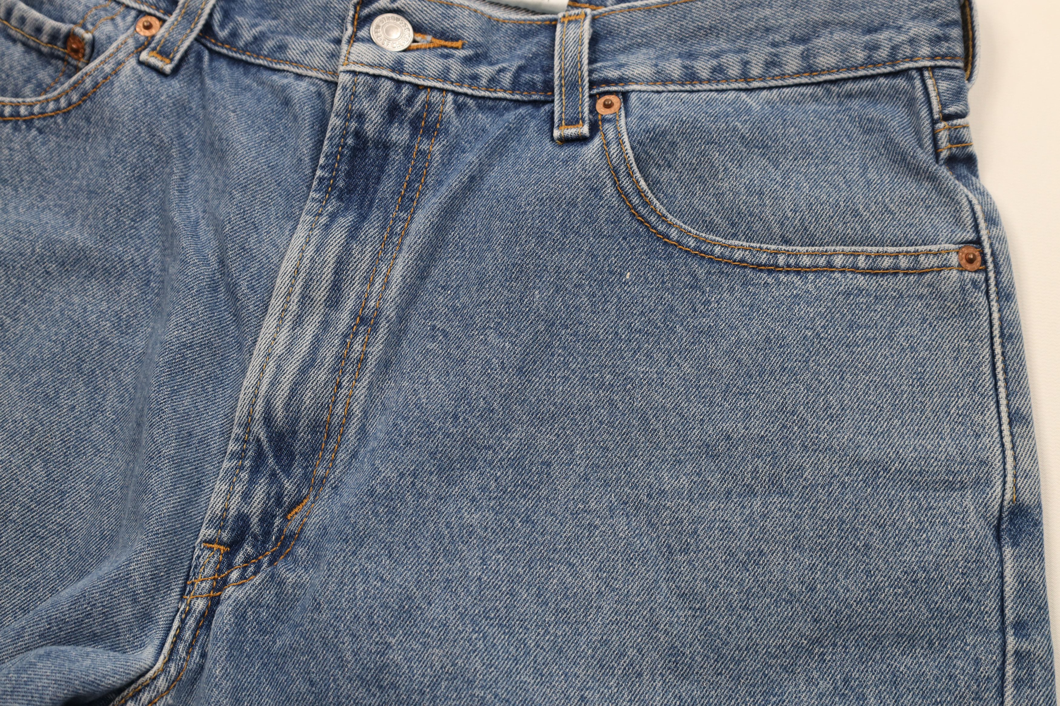 Levi's Vintage Y2K 2003 Levis 550 Fit Denim Jeans Shorts Jorts Size US 36 / EU 52 - 5 Thumbnail