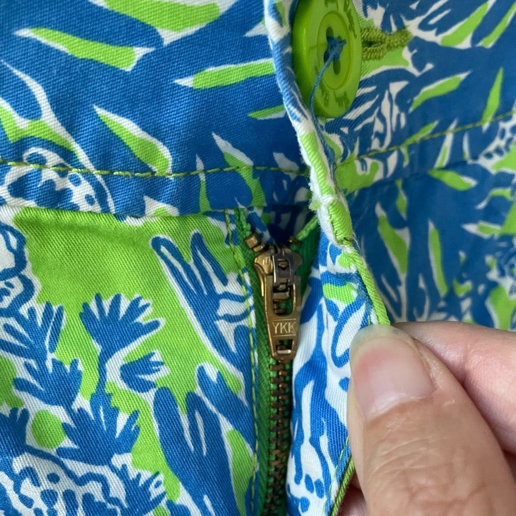 Lilly Pulitzer Lilly Pulitzer The Callahan in Limeade Biggest Fan Print Sho Size 27" / US 4 / IT 40 - 6 Thumbnail