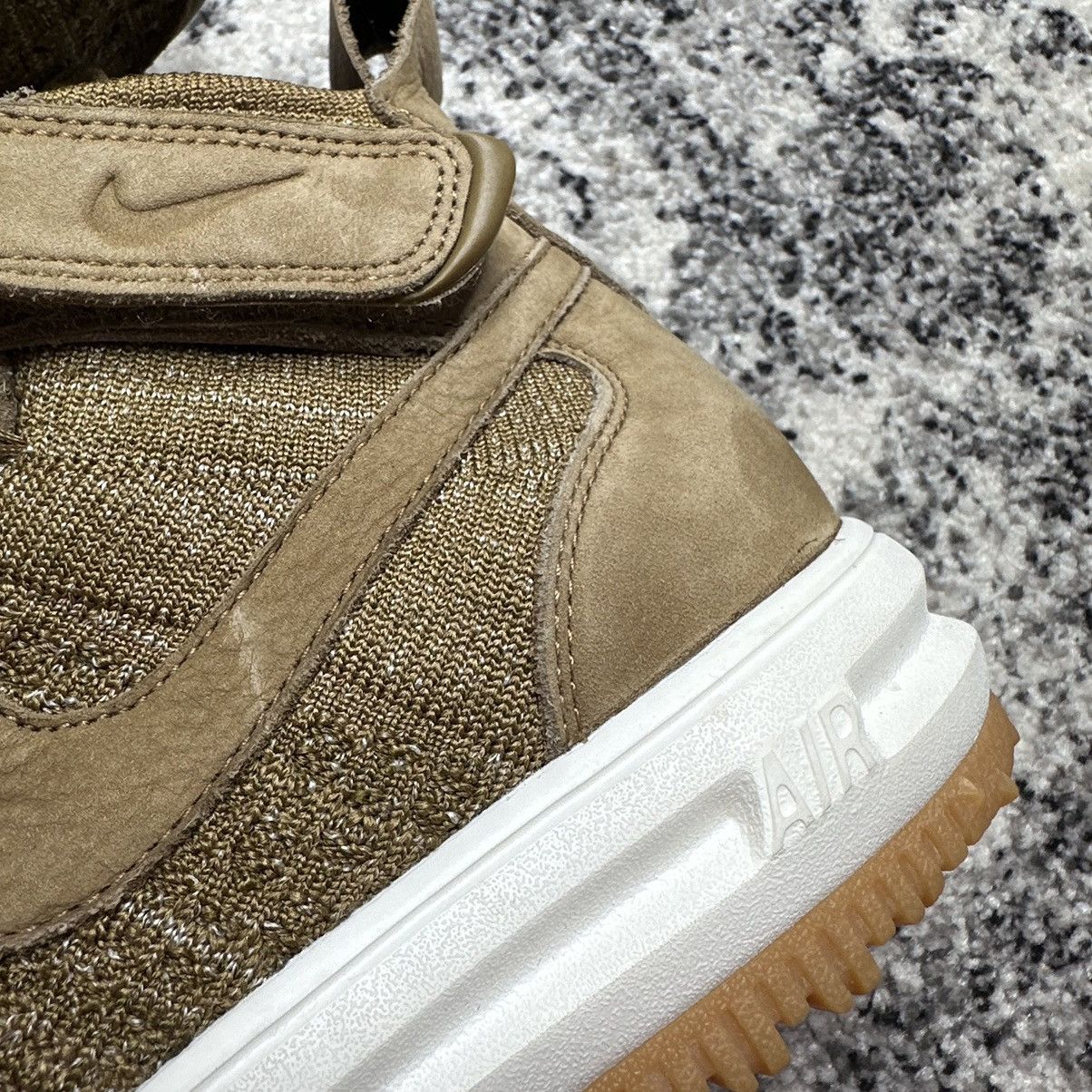 Nike NIKE LUNAR FORCE 1 FLYKNIT WORKBOOT GOLDEN BEIGE Size US 8 / EU 41 - 7 Thumbnail