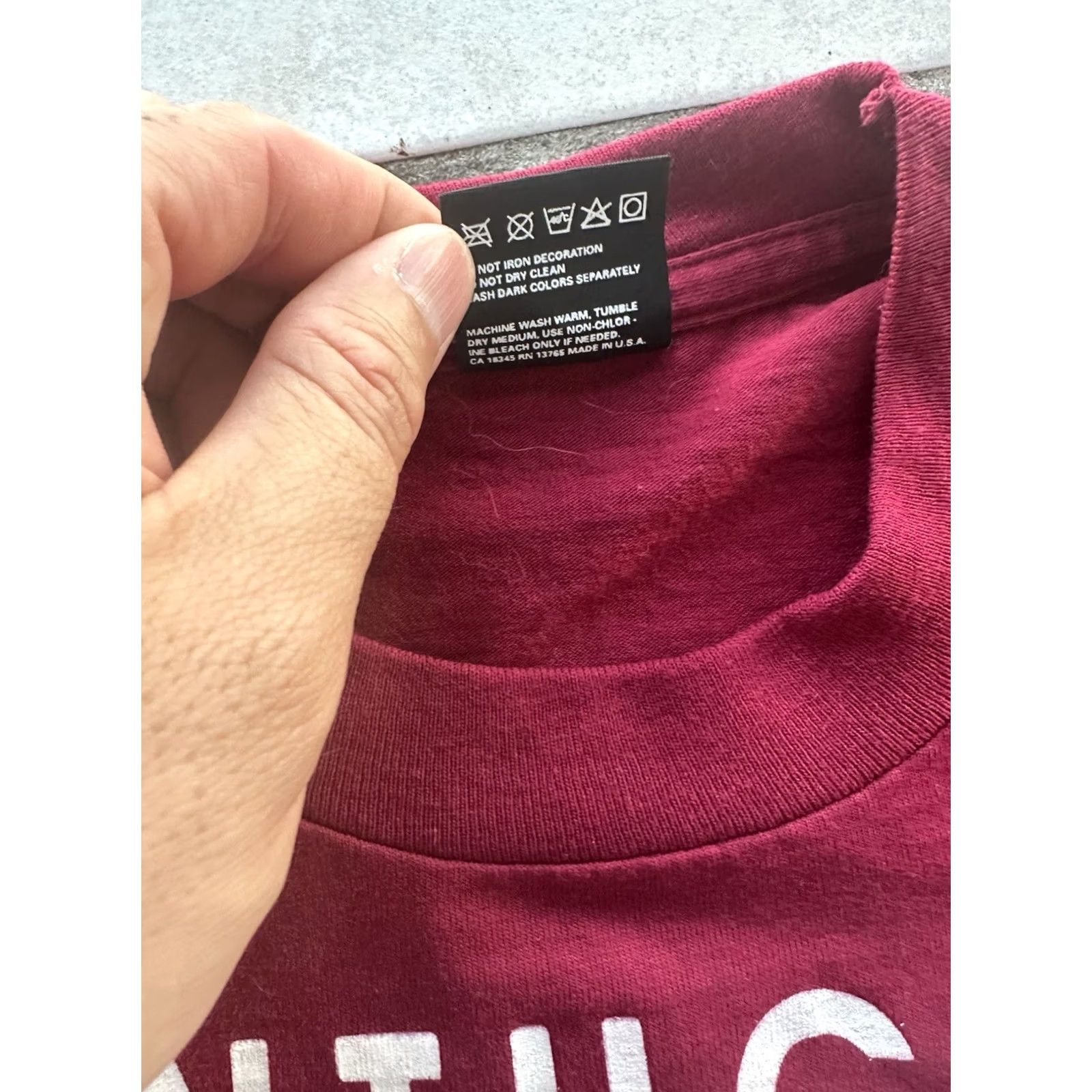 Fruit Of The Loom VINTAGE Kentucky Derby Festival T-Shirt Medium Maroon 1995 90s Single Stitch 50/50 Unisex Adults Size US M / EU 48-50 / 2 - 5 Thumbnail