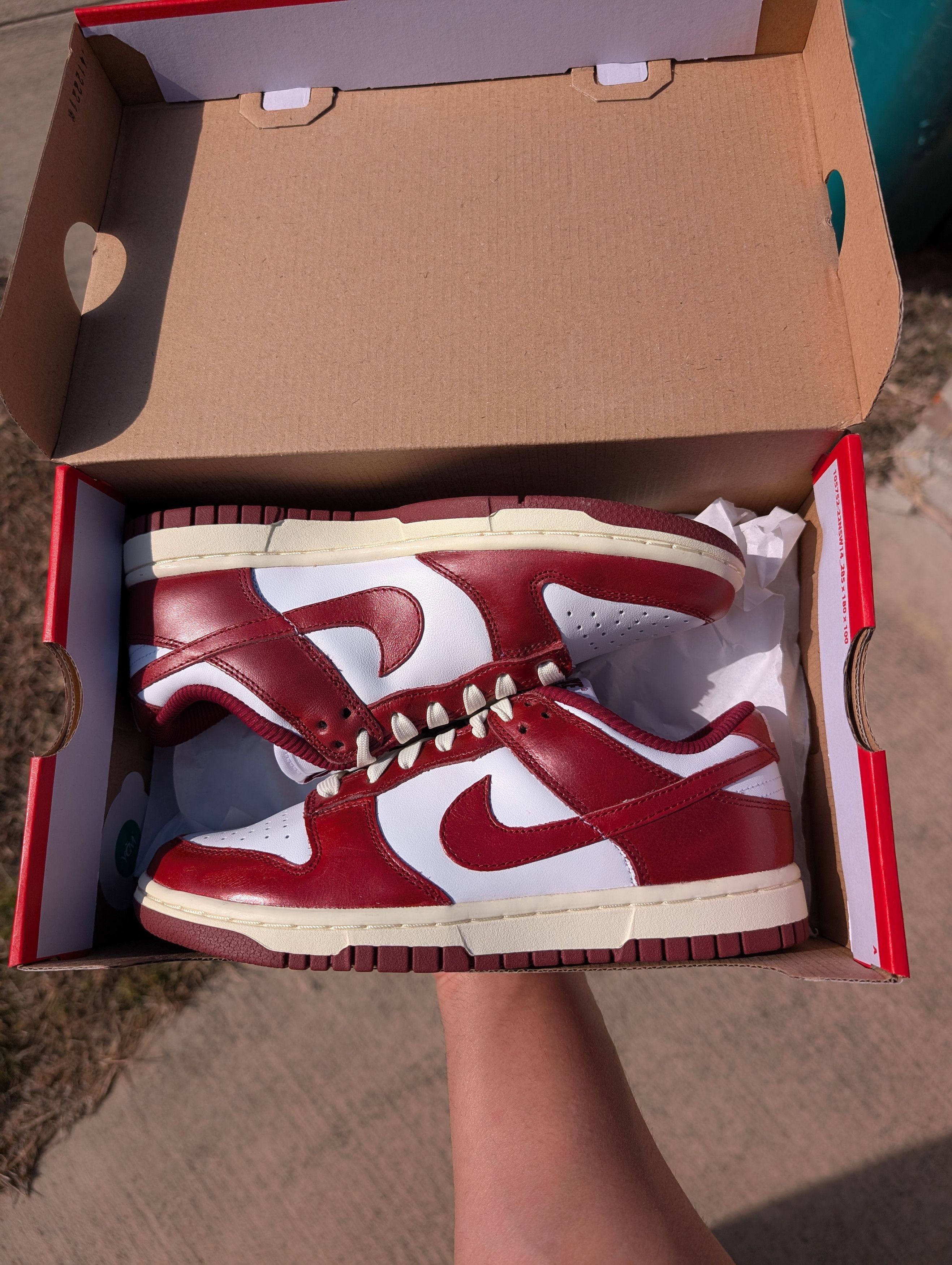 Nike Vintage Red Dunk Low Size US 5 / EU 37 - 1 Thumbnail