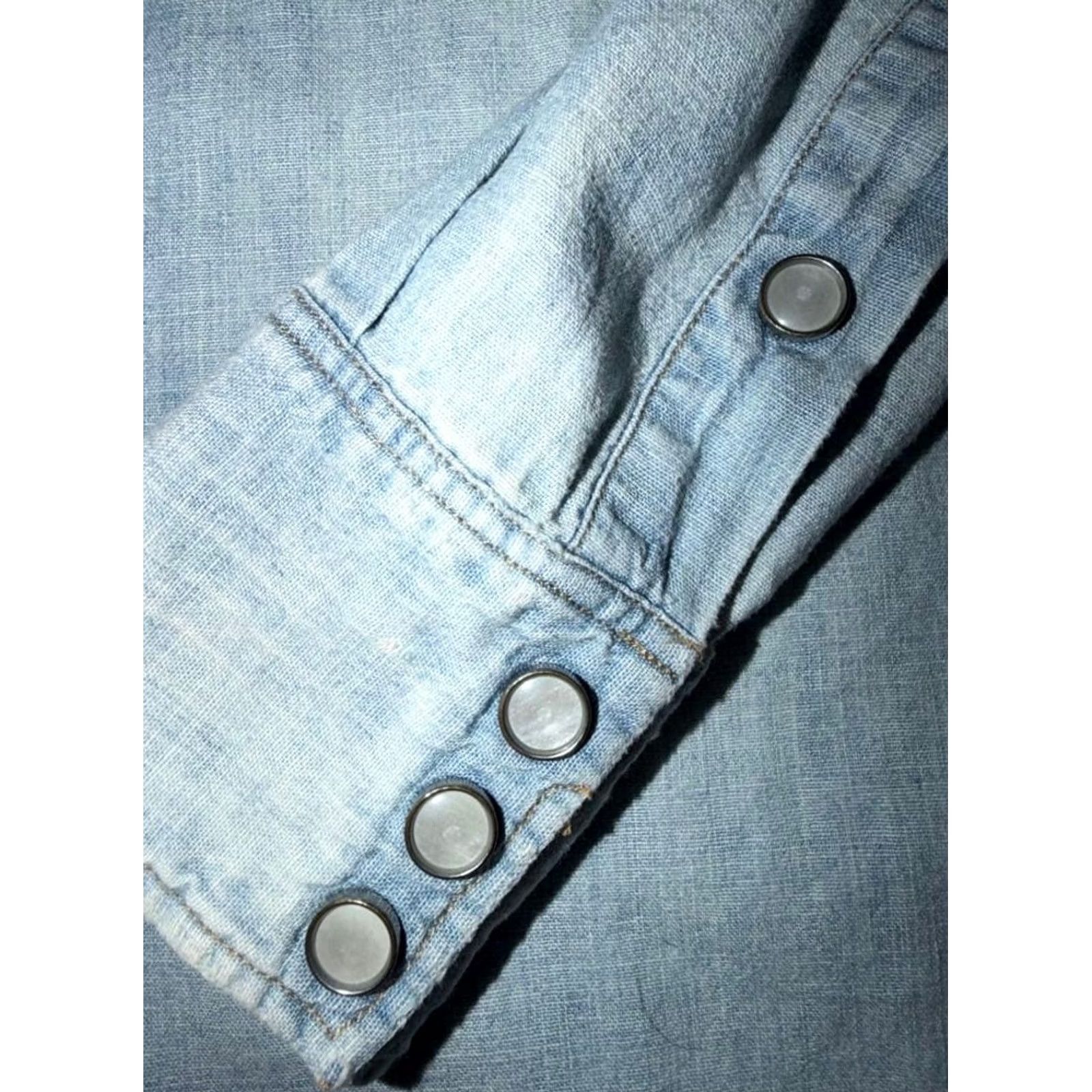 Ralph Lauren RRL RALPH LAUREN DENIM WESTERN SHIRT CONCHO BUTTON MEN Light Blue Size S Used Regular Fit Long Sleeve Cotton Button-Up Shirt Men Size US S / EU 44-46 / 1 - 6 Thumbnail