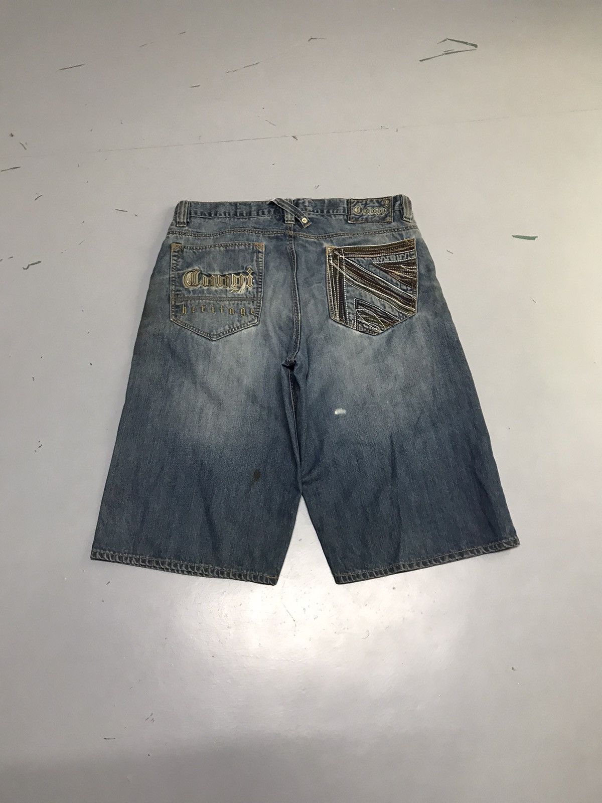 Coogi Vintage Coogi embroidered denim jort Size US 42 / EU 58 - 1 Thumbnail