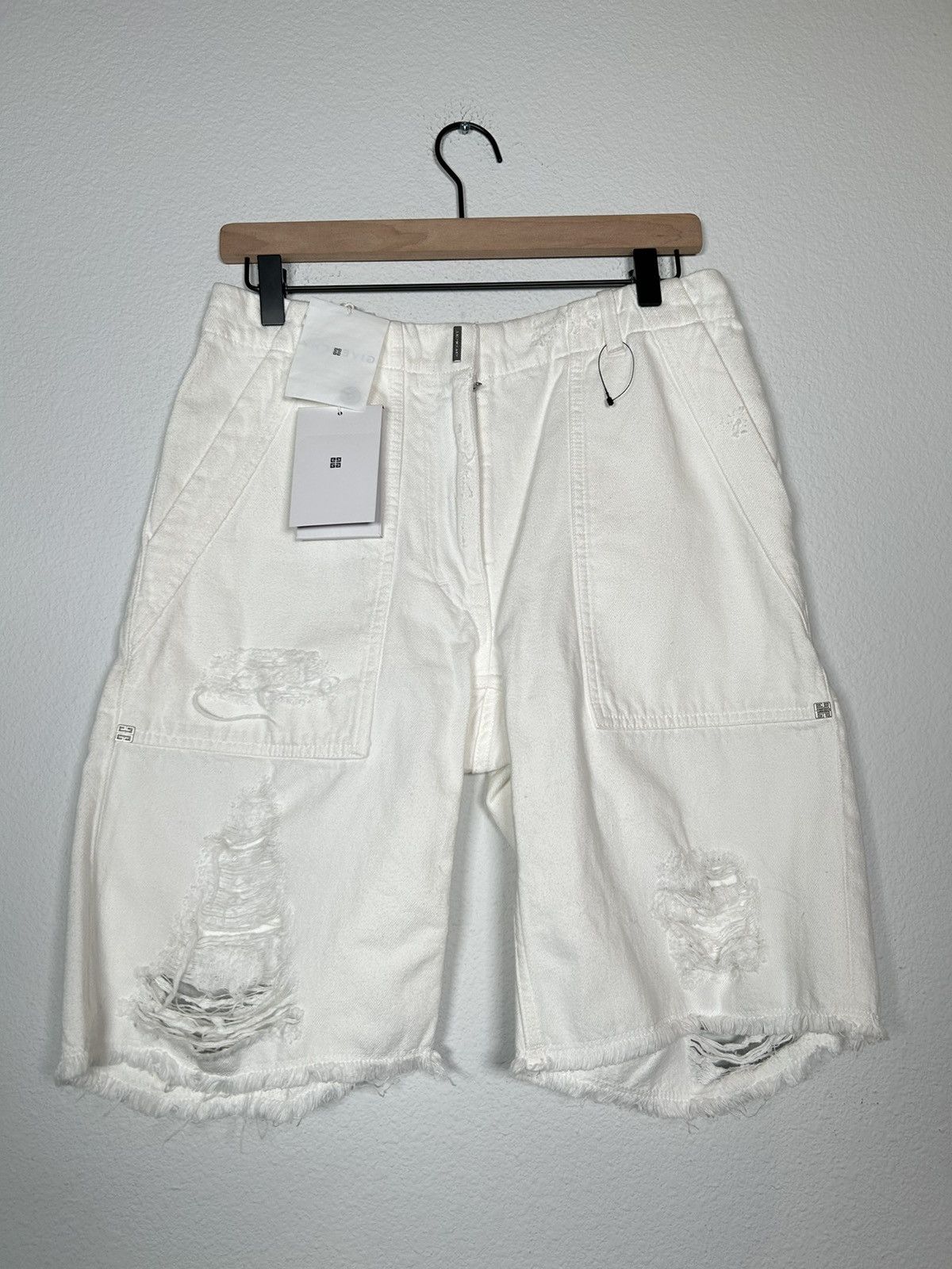 Givenchy MMW Distressed Cut Off Shorts Size US 28 / EU 44 - 1 Thumbnail