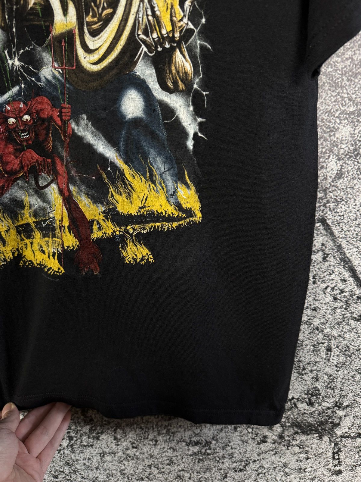 Iron Maiden Iron Maiden Rock T-Shirt Number The Beast Vintage Size L Size US L / EU 52-54 / 3 - 7 Thumbnail