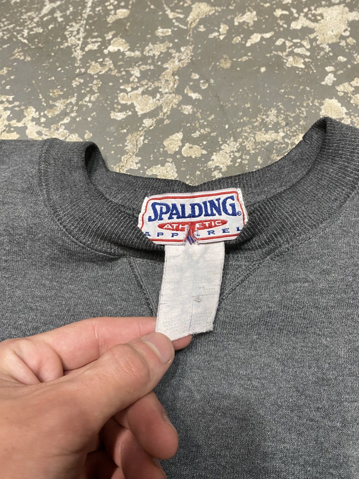 Vintage Vintage Spalding Faded Black/Grey Blank Pullover Crewneck Size US L / EU 52-54 / 3 - 3 Thumbnail