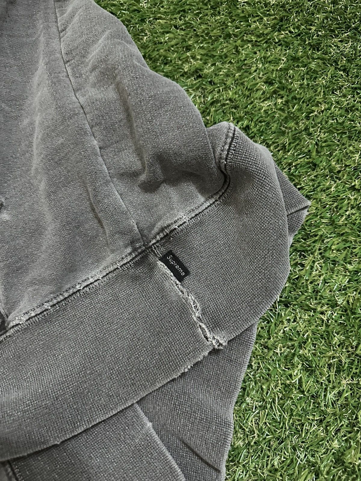 Supreme Supreme hoodie with embroidery on top off the hood Size US M / EU 48-50 / 2 - 5 Thumbnail