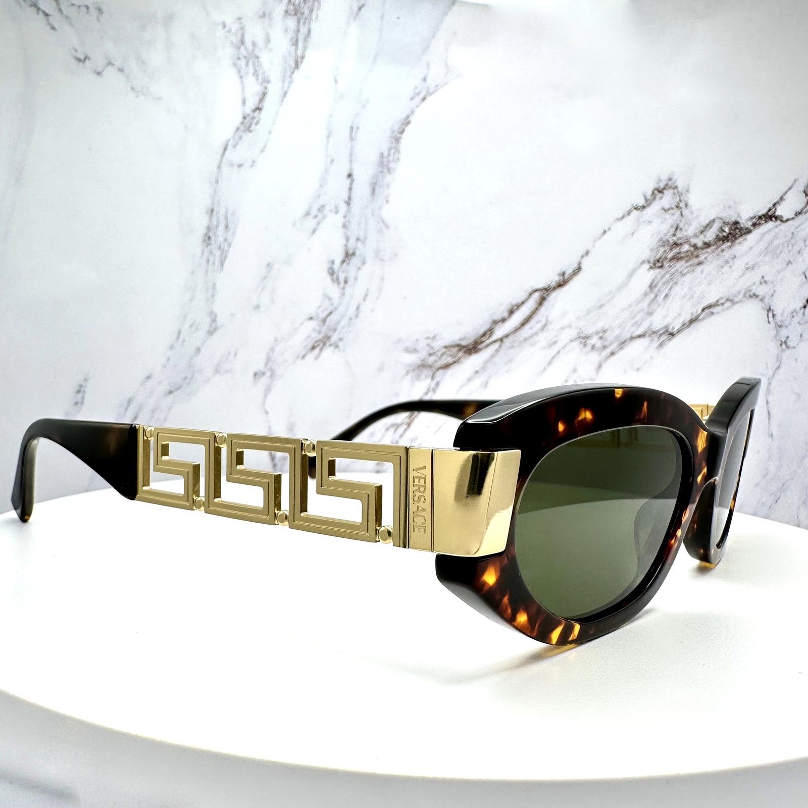 Versace New VERSACE Sunglasses Brown Gold Acetate & Metal Cat Eye Size ONE SIZE - 8 Thumbnail