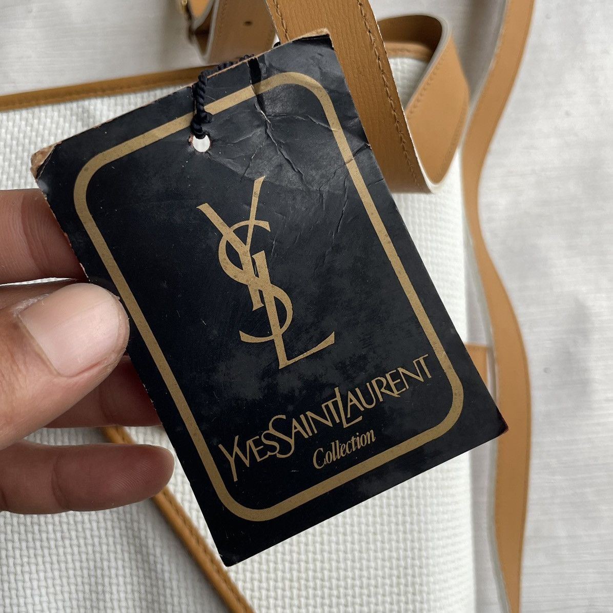 Yves Saint Laurent Vintage Yves Saint Launrent Off White/Tan Leather Crossbody Size ONE SIZE - 11 Thumbnail
