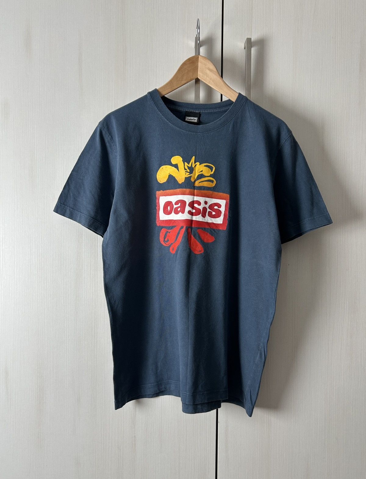 Band Tees Vintage Oasis band big logo shirts mens blue Size US M / EU 48-50 / 2 - 1 Thumbnail