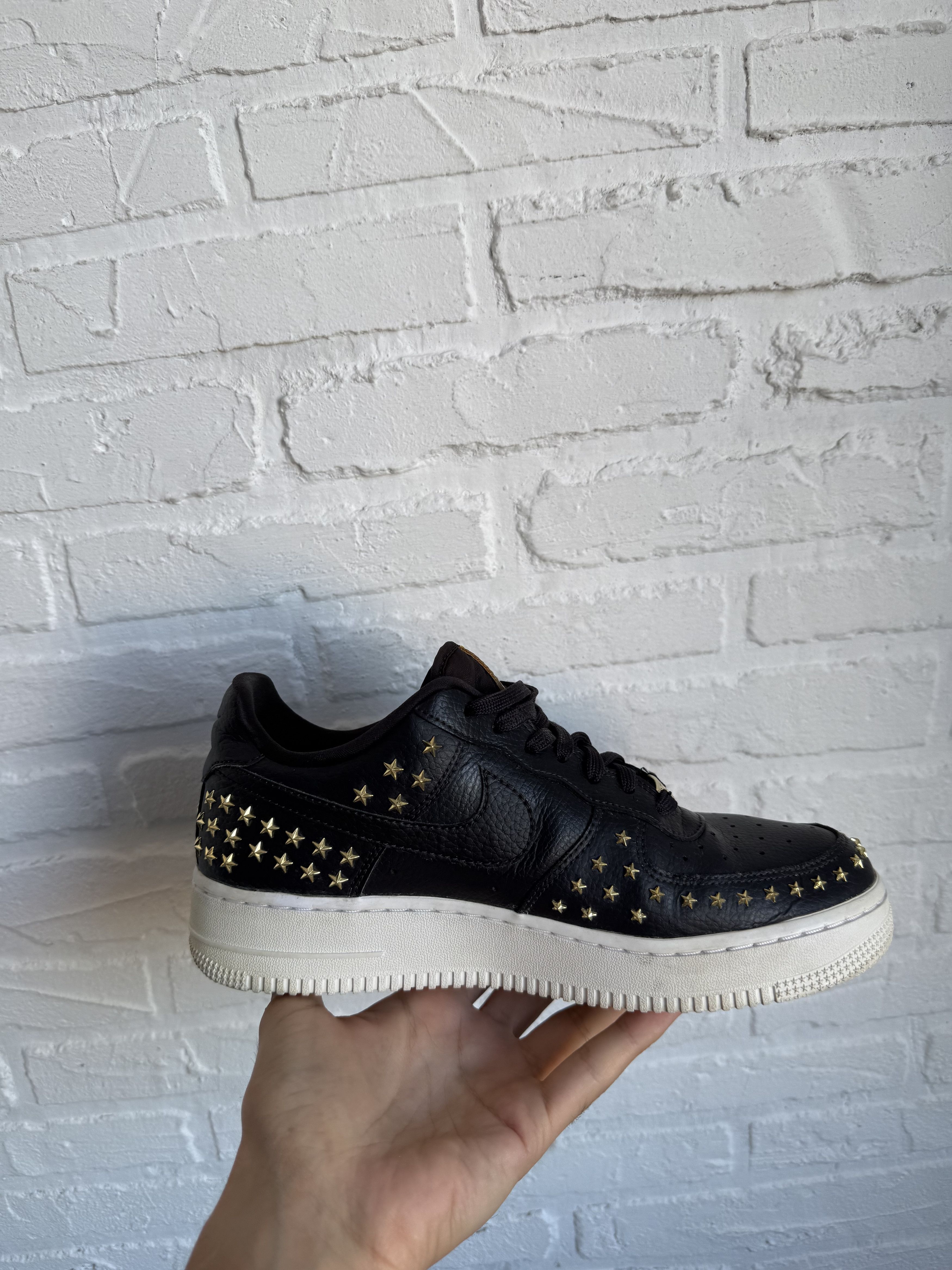 Nike NIKE Air Force 1 Low Star Studded Black sneakers Size US 8.5 / EU 41-42 - 15 Thumbnail