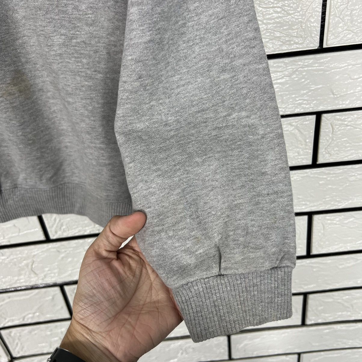 Vintage 90's REEBOK Big Logo Crewneck Sweatshirt #3977-C181