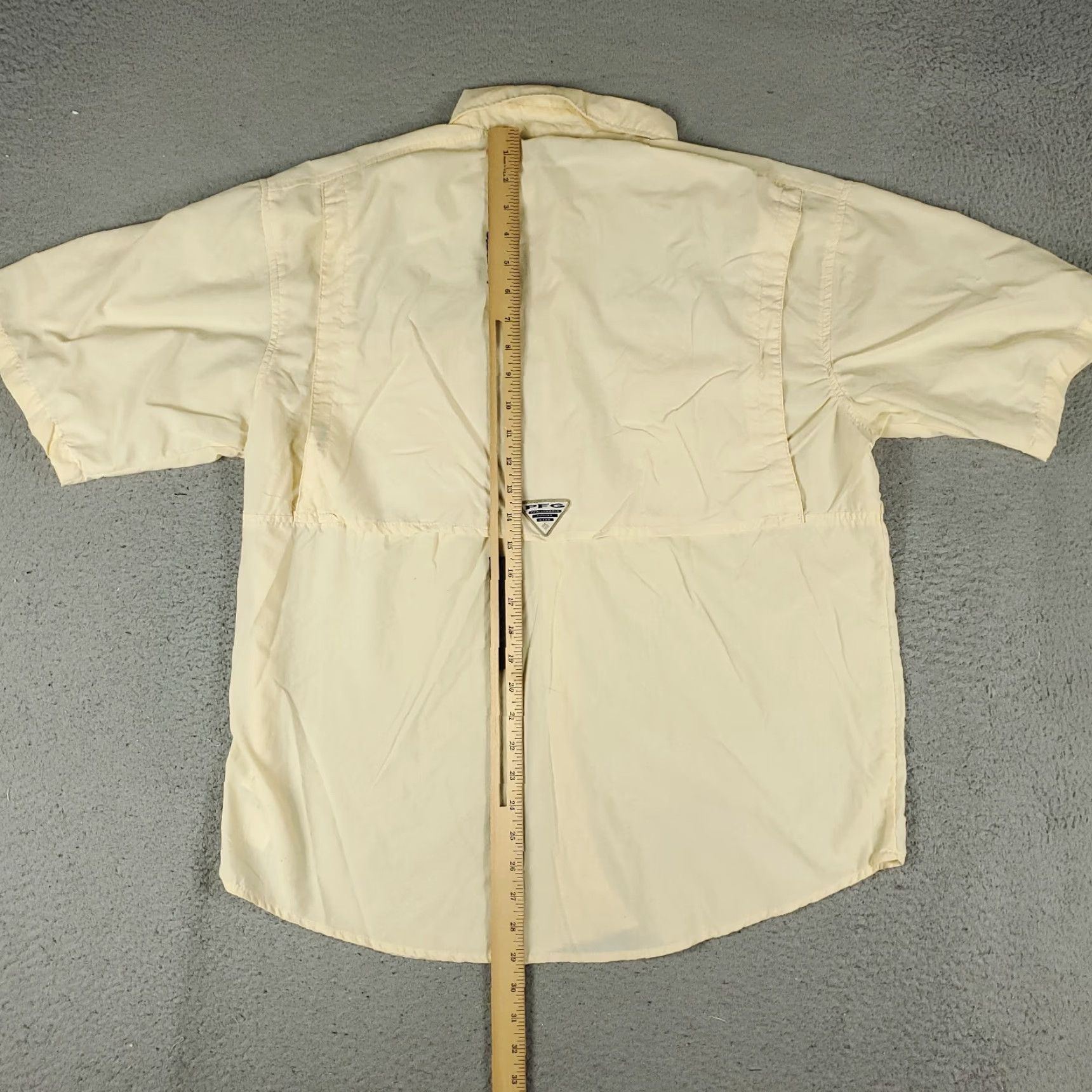 Vintage Columbia Shirt Mens XL Yellow PFG Vented Button-Up Short Sleeve Casual Sportswear Mens XL Yellow Button-Up Shirt Size US XL / EU 56 / 4 - 4 Thumbnail