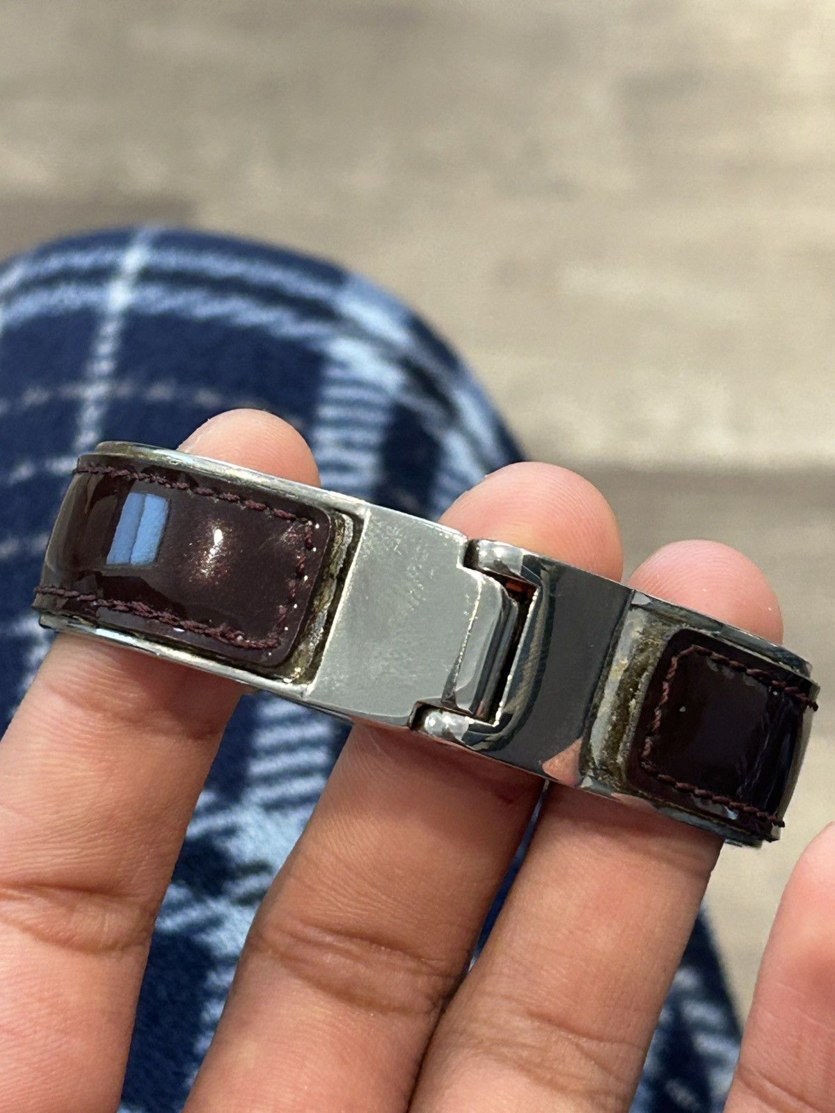 Gucci Gucci G-Logo Hinged Cuff Bracelet Size ONE SIZE - 3 Thumbnail