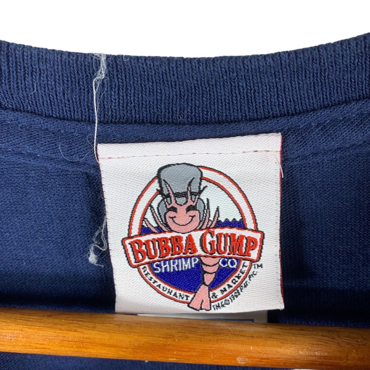 Other Vintage BUBBA GUMP SHRIMP company spellout movie tee shirt Size US XXL / EU 58 / 5 - 3 Thumbnail
