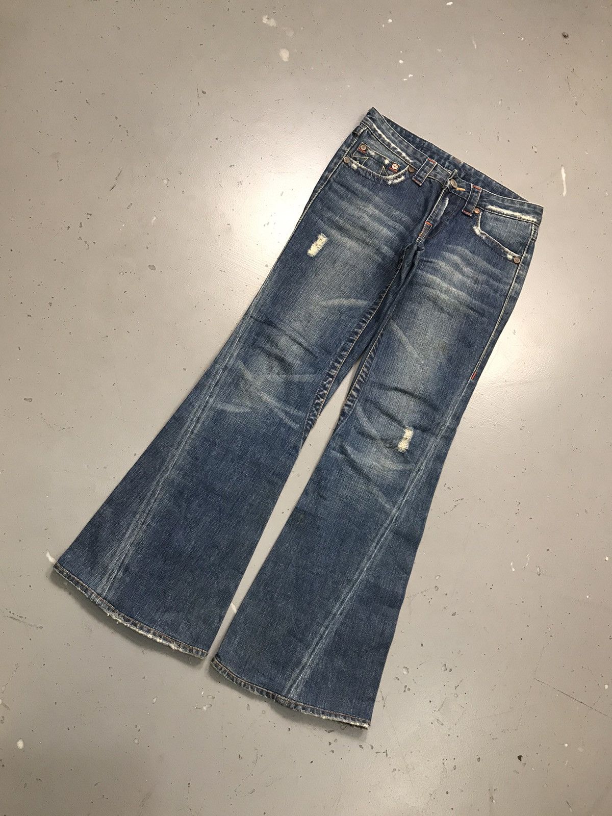 Designer Vintage true vintage distressed bootcut denim Size 30" / US 8 / IT 44 - 3 Thumbnail