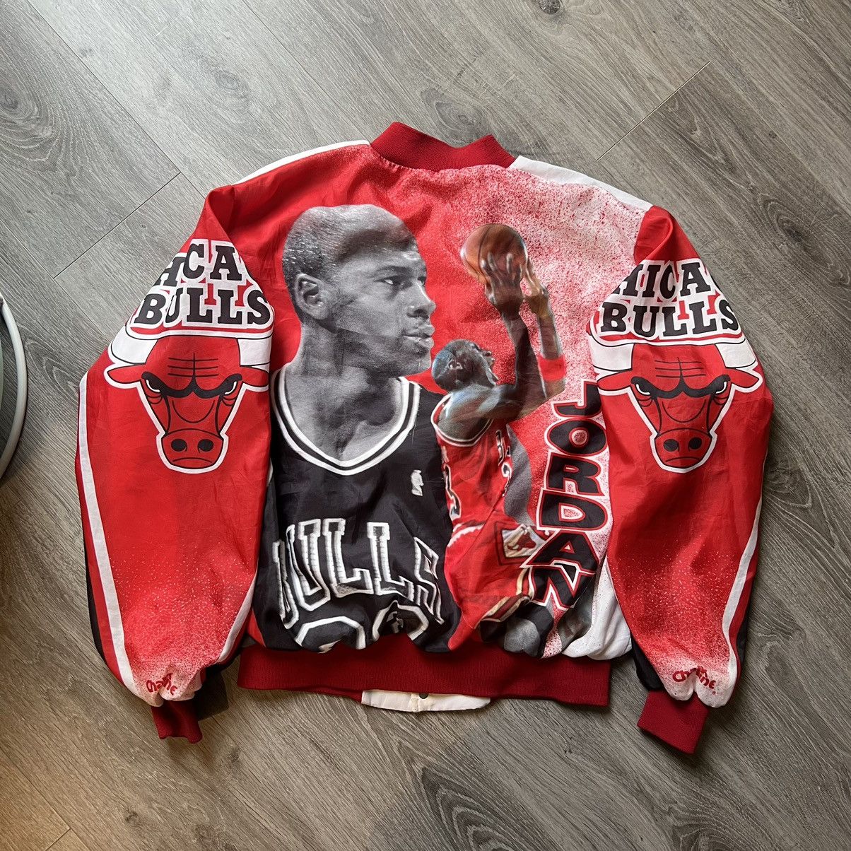 image of Vintage Michael Jordan Chicago Bulls Jacket Chalkline in White, Men's (Size XL)