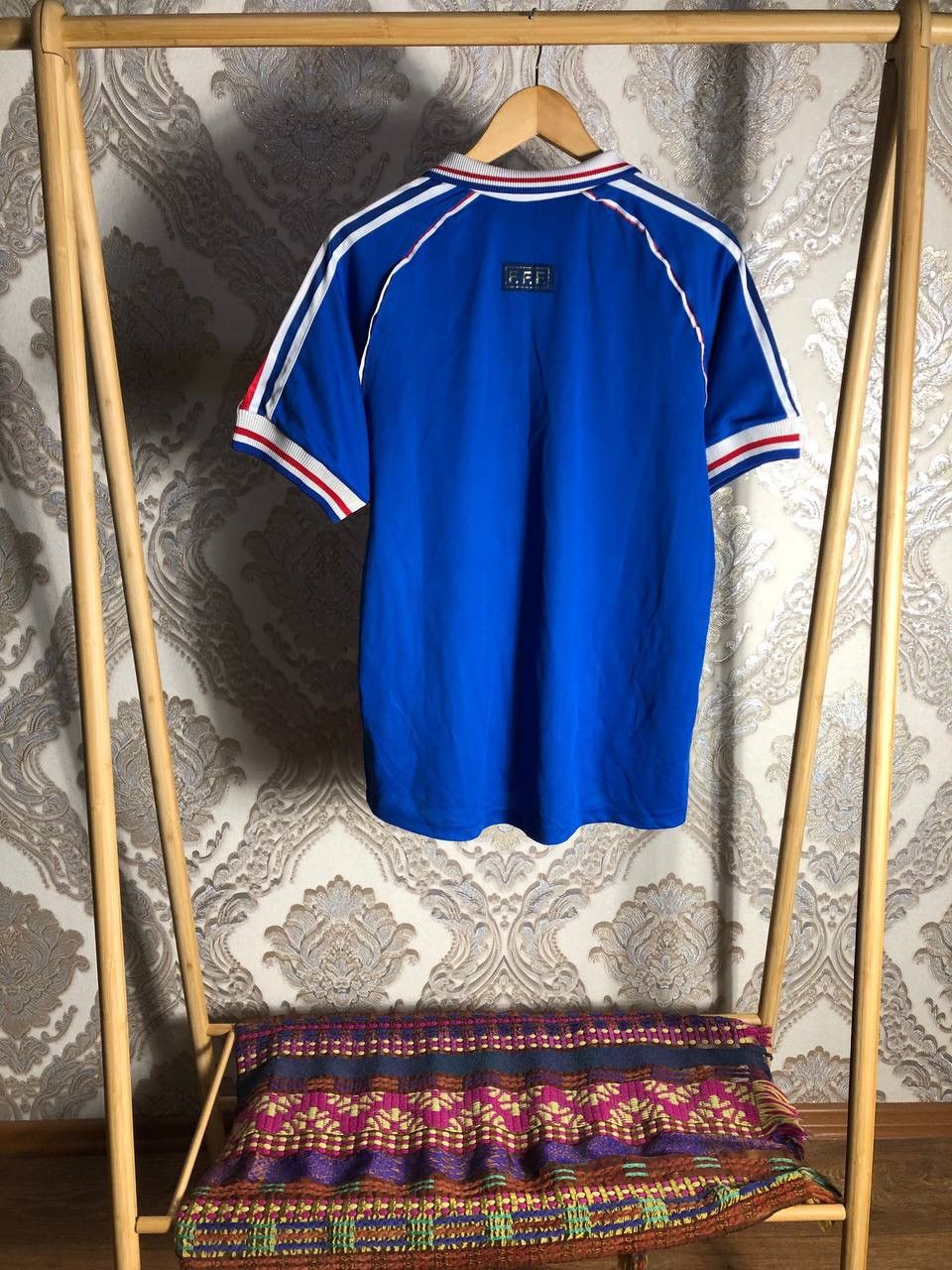 Vintage VERY RARE ADIDAS FRANCE RETRO SOCCER JERSEY PARIS Y2K 90s Size US L / EU 52-54 / 3 - 6 Thumbnail