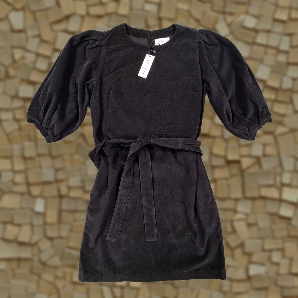 Velvet Velvet by Graham & Spencer Dress Womens Corduroy Belted Mini Black XS Velvet by Graham & Spencer Dress Corduroy Belted Mini Black XS Women’s Dress Size XS / US 0-2 / IT 36-38 - 1 Thumbnail