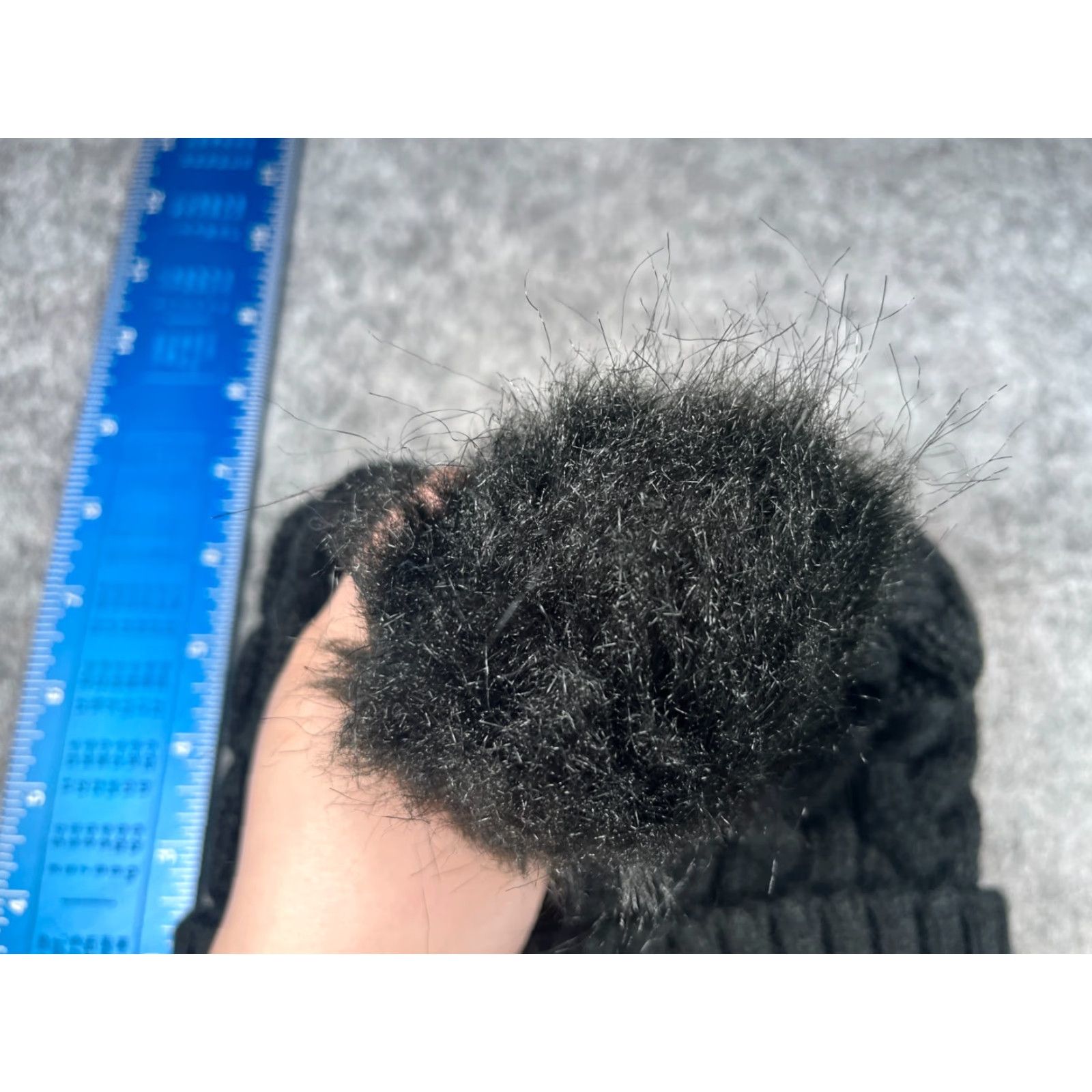 Vintage Beannie Toque Beanie Women One Size Black Cable Knit 100% Acrylic Ski Pom Outdoors Size ONE SIZE - 3 Thumbnail