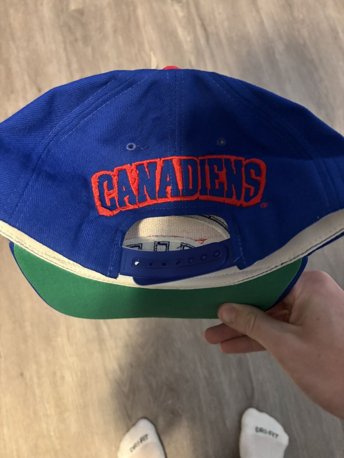 NHL Vintage Montreal Canadiens 90s hat BNWT Size ONE SIZE - 3 Thumbnail