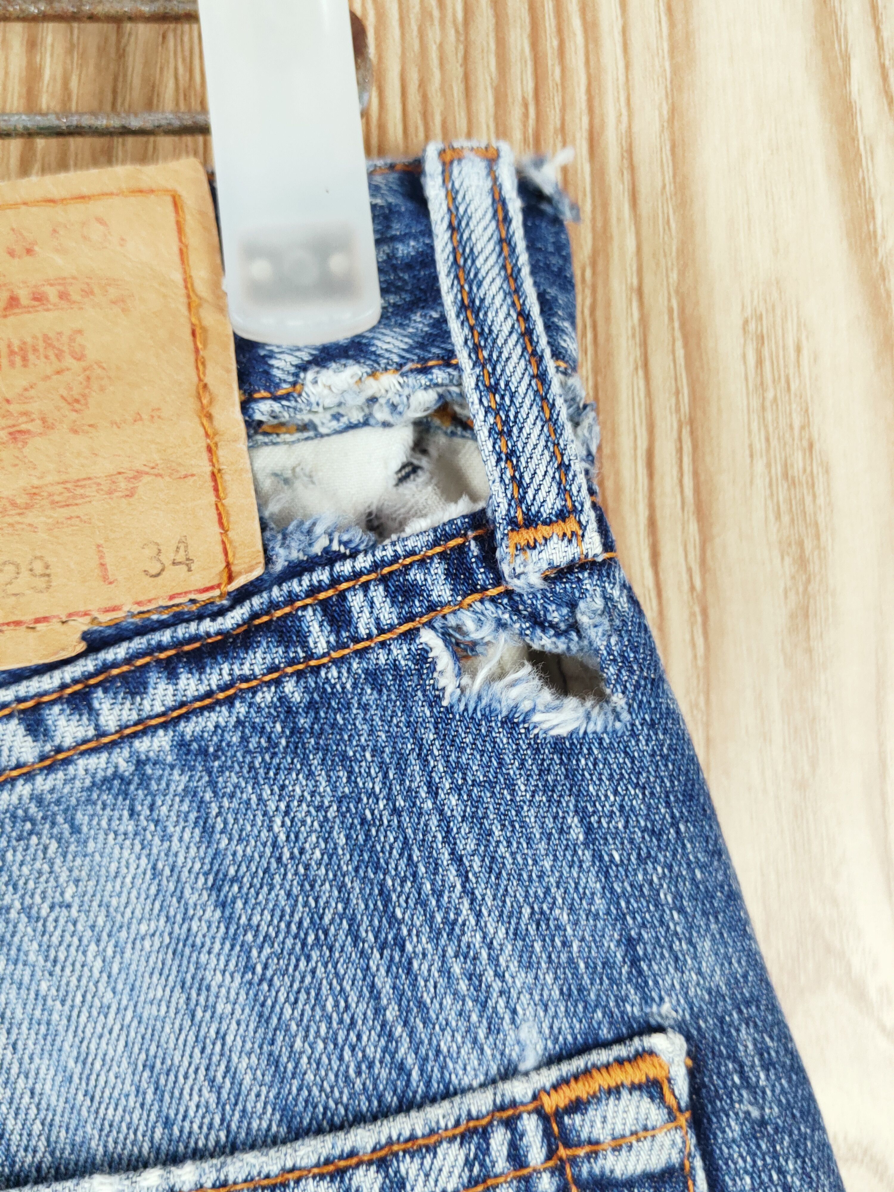 Levi's 512 Levi's vintage Blue Distressed Ripped Jeans denim #W233 Size US 29 - 8 Thumbnail