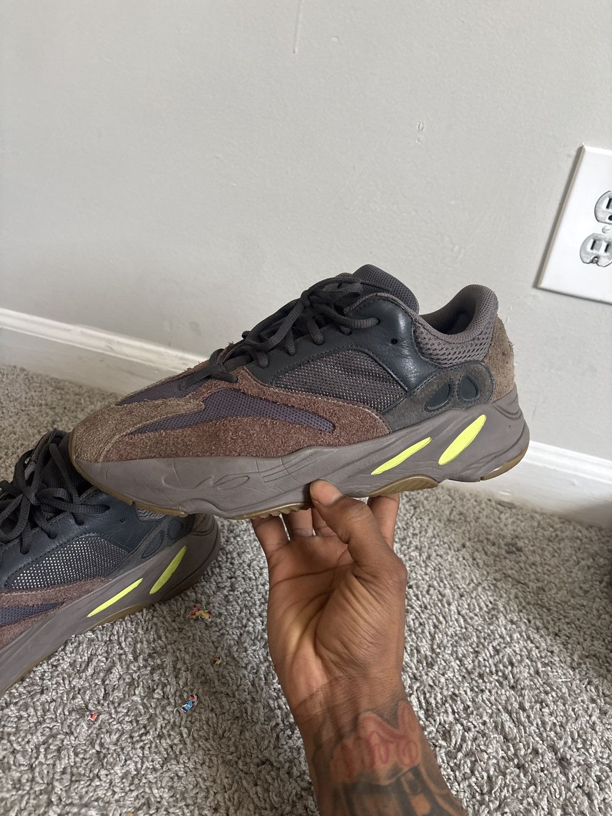 Adidas yeezy 700 mauve Size US 12 / EU 45 - 4 Thumbnail