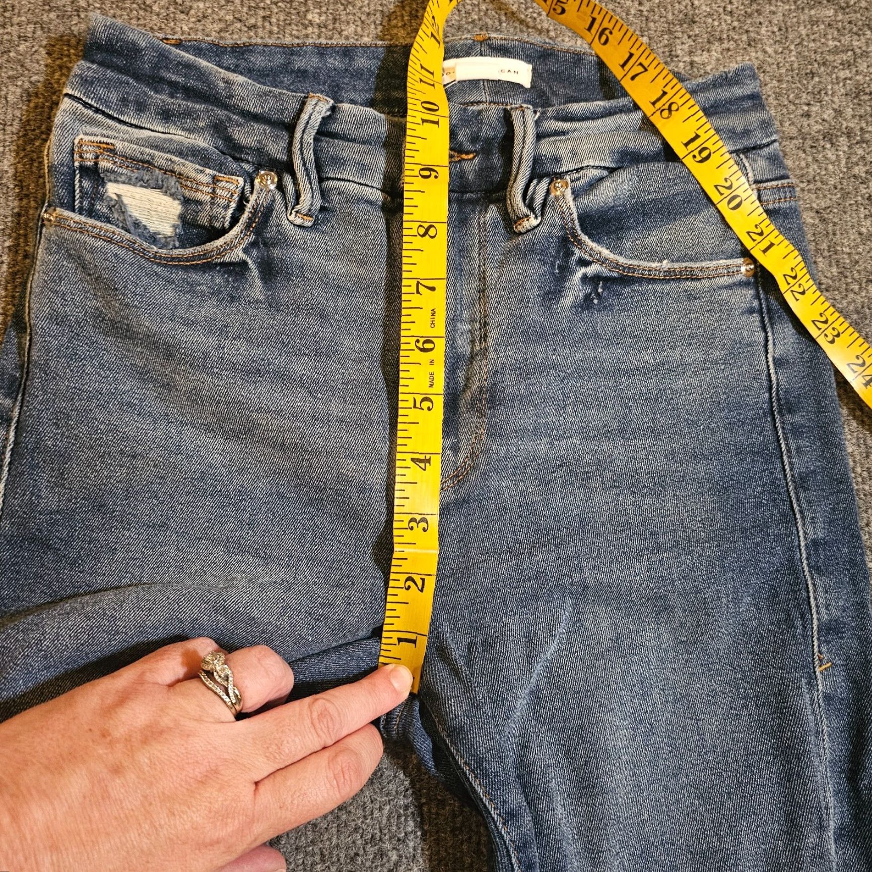 Good American Good American Jeans Women 25 Blue Mid Ankle Crop Stretch Distressed Casual Hem 5-Pocket Denim Cotton Spandex Womens Jeans Size 42" / US 20 - 6 Thumbnail