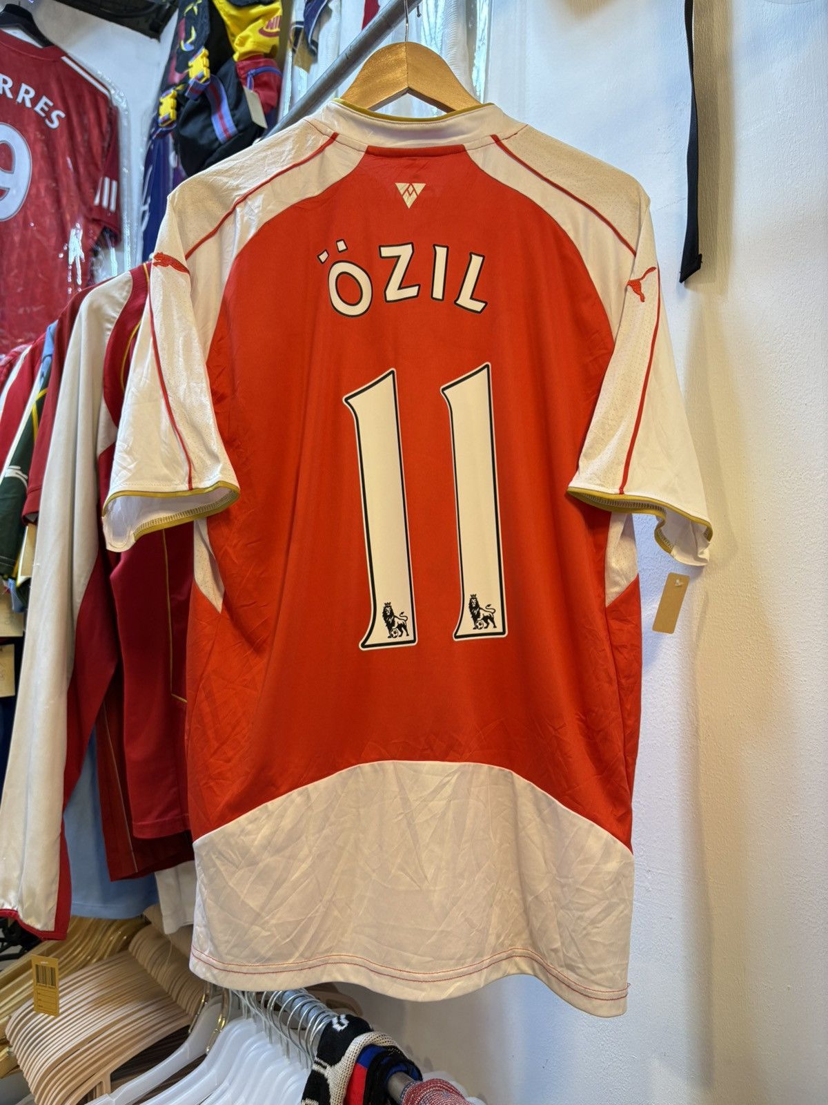 Puma 2015-2016 Arsenal FC OZIL 11 Size US L / EU 52-54 / 3 - 1 Thumbnail