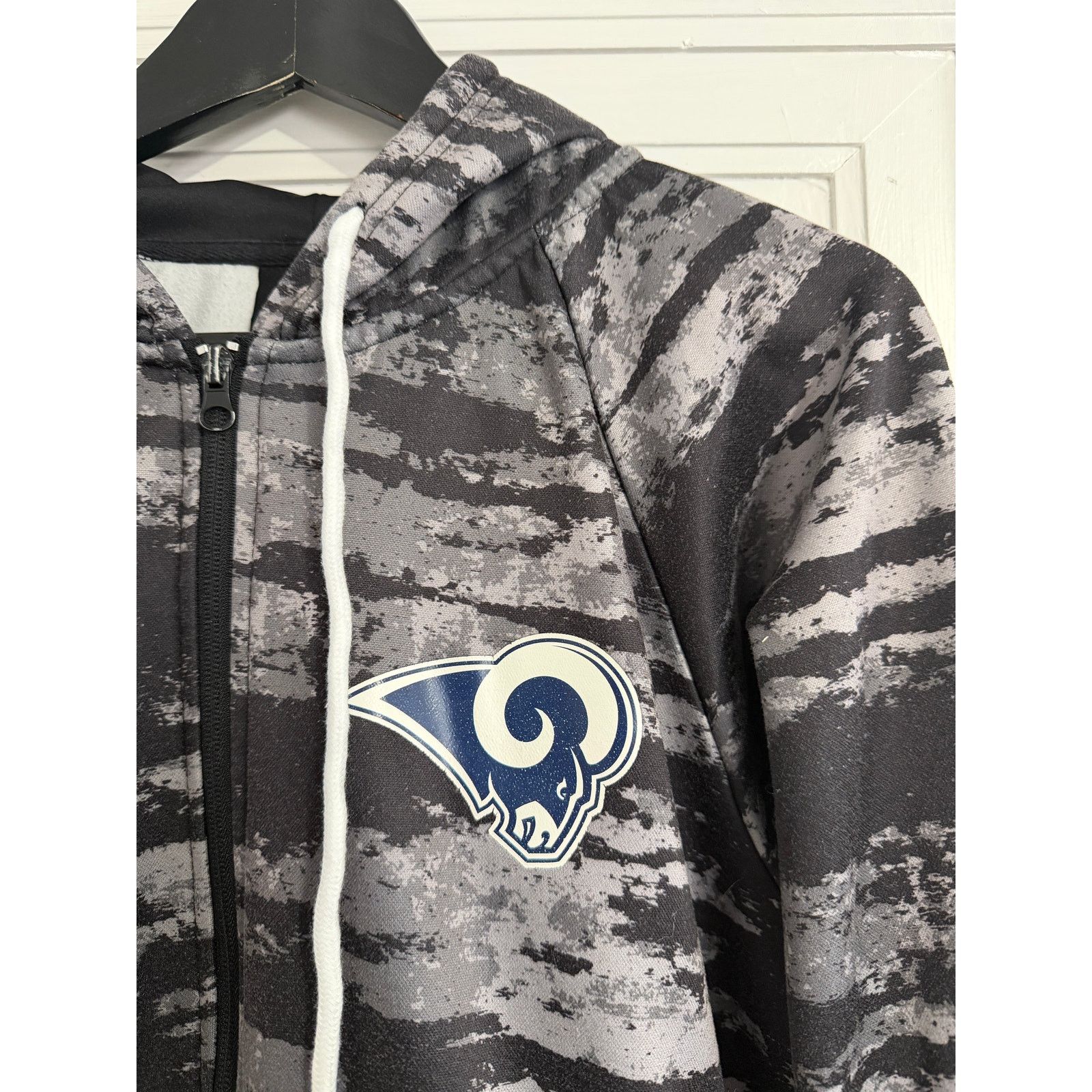NFL Los Angeles Rams Zubaz Camo-Print Full-Zip Hoodie Size Large Size US L / EU 52-54 / 3 - 2 Thumbnail