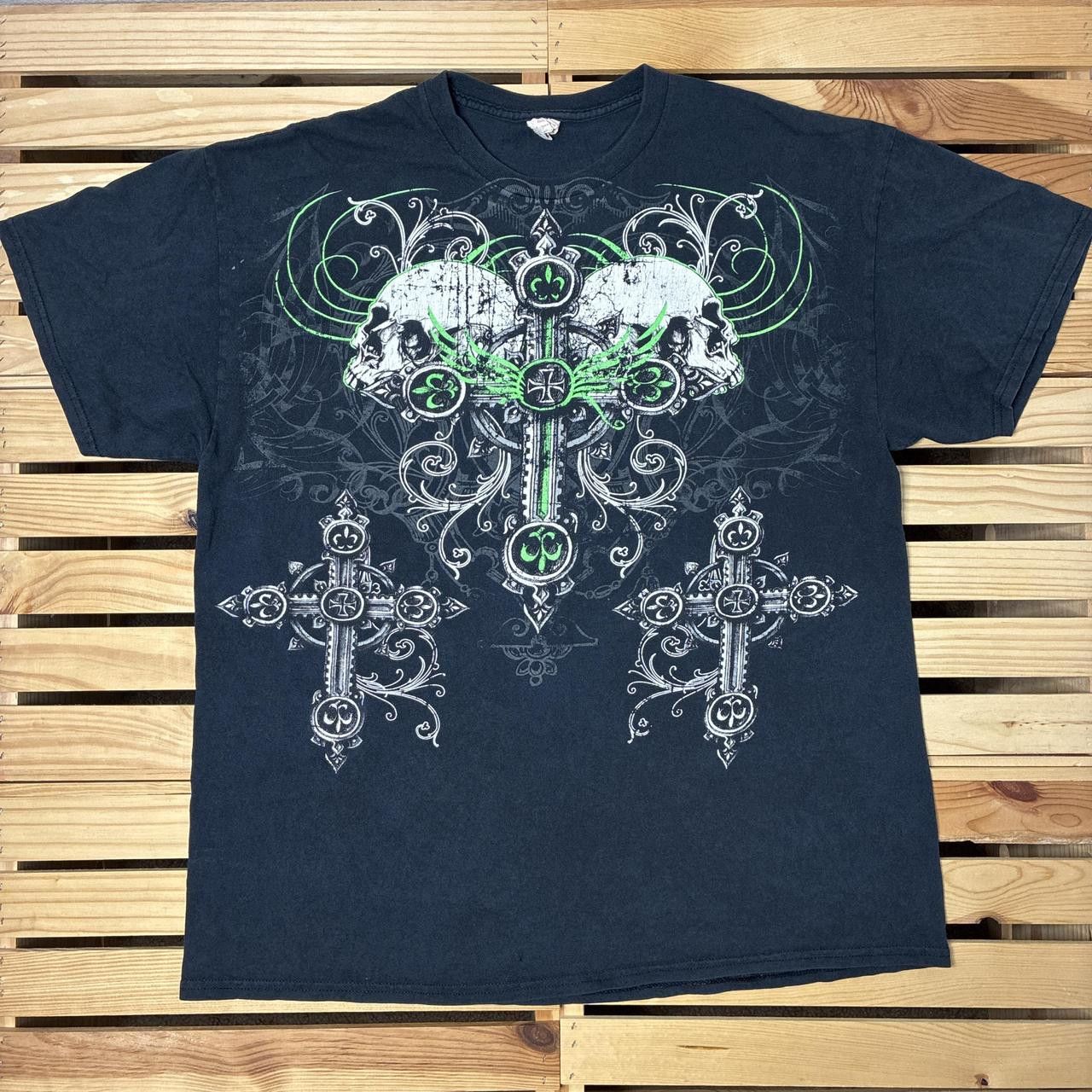 Gildan Skulls & Crosses Black Y2K Affliction-Style Tee Size XL Size US XL / EU 56 / 4 - 1 Thumbnail