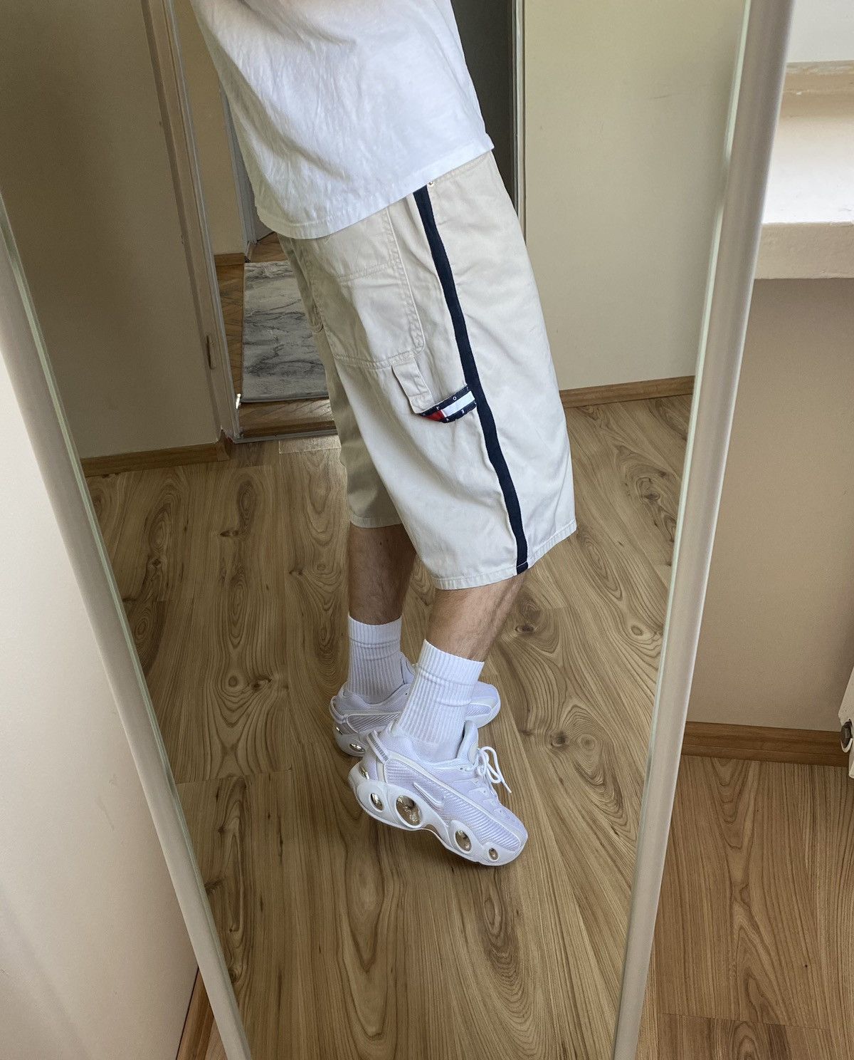 Tommy Hilfiger × Vintage Vintage Y2K Tommy Hilfiger baggy jorts shorts Size US 33 - 4 Thumbnail