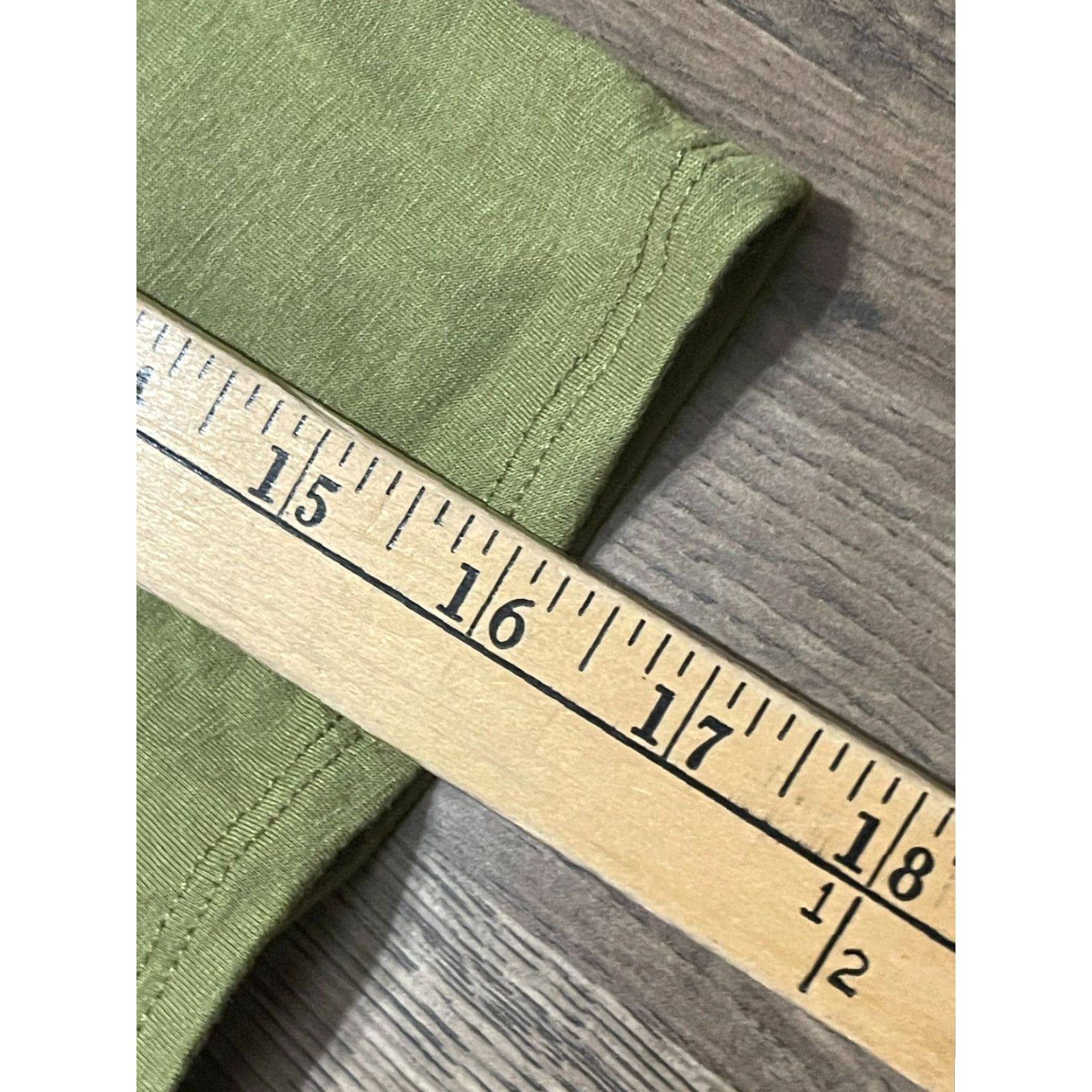 Vintage Studio Y Tank Top Women's XL Green Cut Out Back Ruffled Pleated V-Neck Sleeveless Casual Modern Basic Tank Top Ladies XL Green Studio Y Size XL / US 12-14 / IT 48-50 - 4 Thumbnail