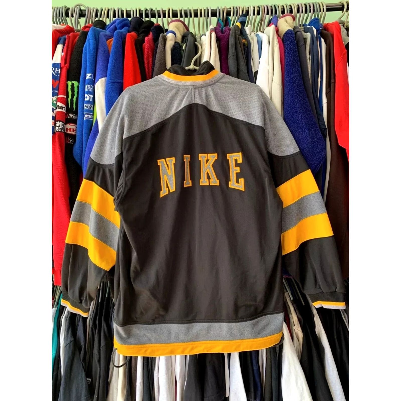 Nike VINTAGE Nike Track Jacket Black Mens Size S Big Logo Bomber Full Zip Jacket Size US S / EU 44-46 / 1 - 2 Thumbnail