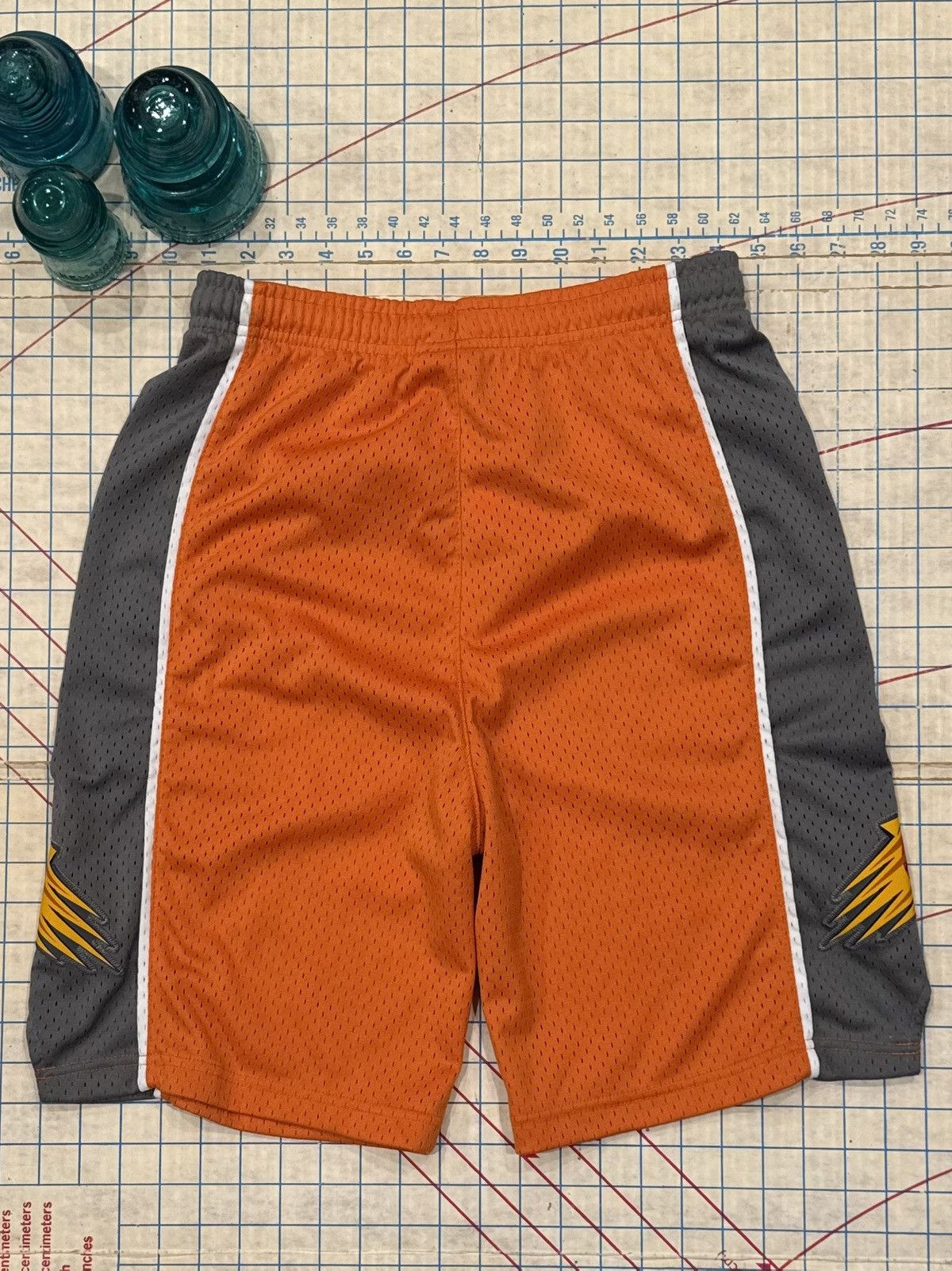Adidas Adidas Phoenix Suns Youth Size XL Orange Basketball Shorts Size US 30 / EU 46 - 10 Thumbnail