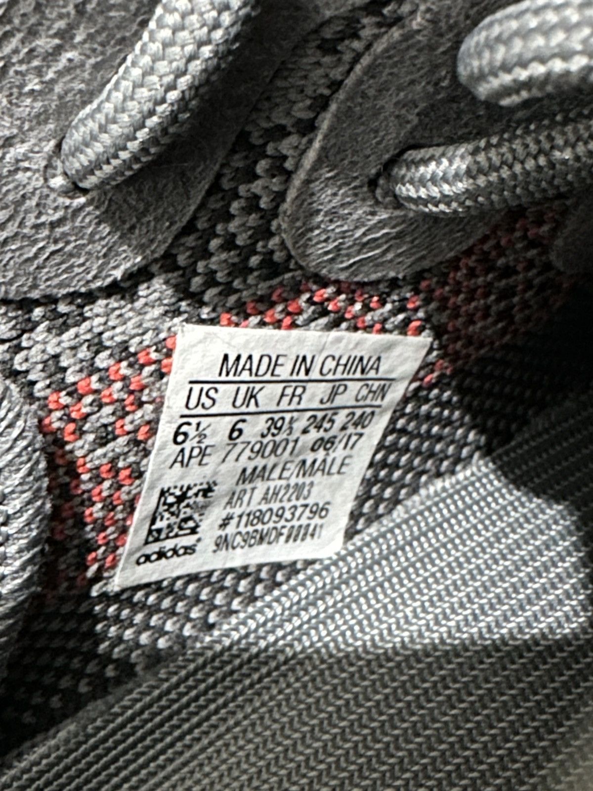 Adidas × Yeezy Yeezy 350 V2 Beluga 2.0 Size US 6.5 / EU 39-40 - 5 Thumbnail